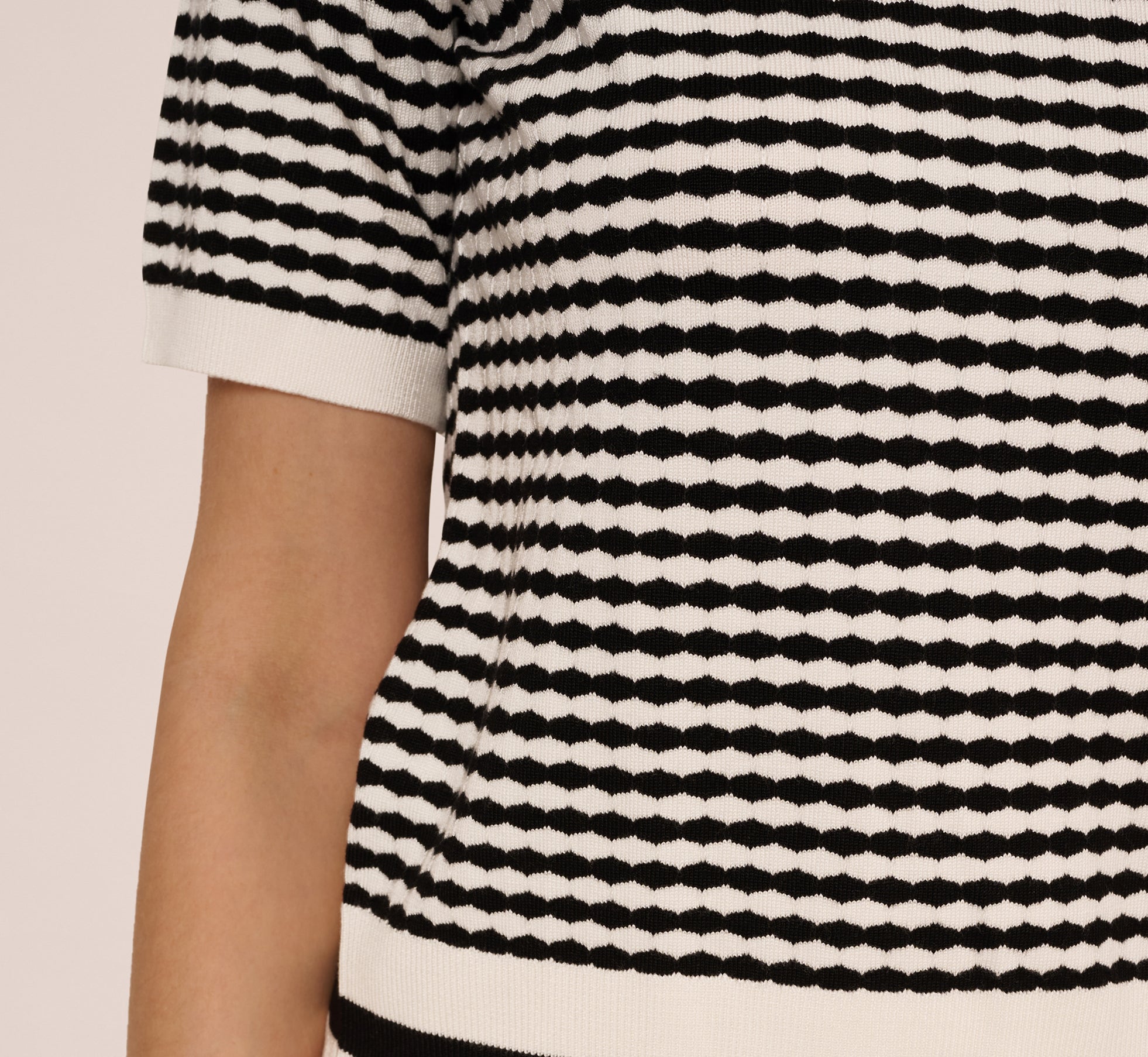 Short Sleeve Optic Pattern Knit Sweater In Ivory Black、mySite、solidvoid