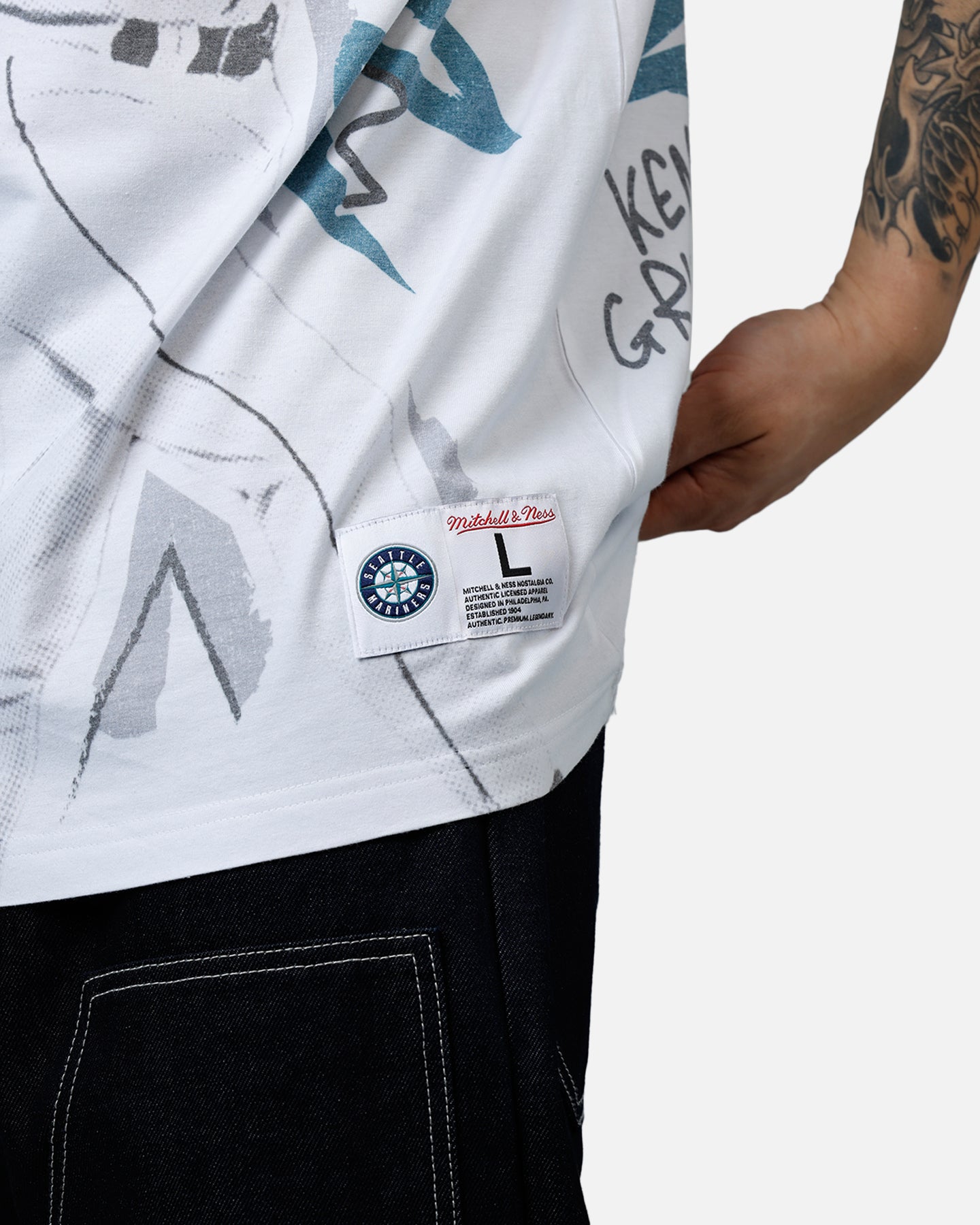 Mitchell & Ness Ken Griffey Jr. Showstopper T-Shirt Navy、mySite、zt4zffjzw