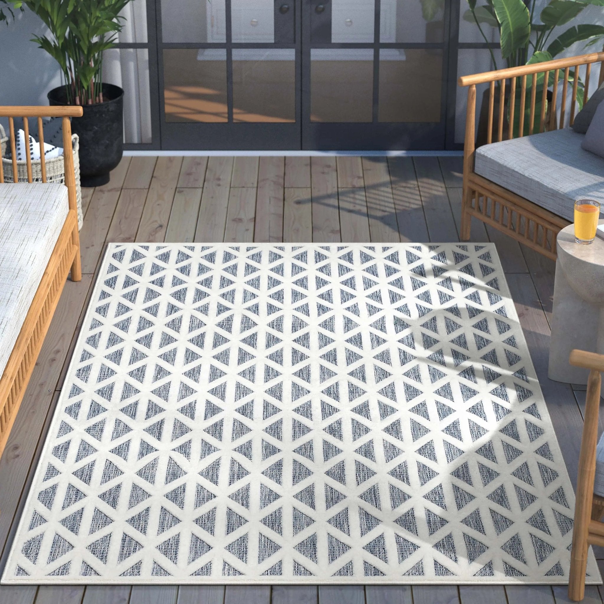 Ciel Modern Geometric Indoor/Outdoor Blue High-Low Rug、mySite、gigharbornorthrealestate