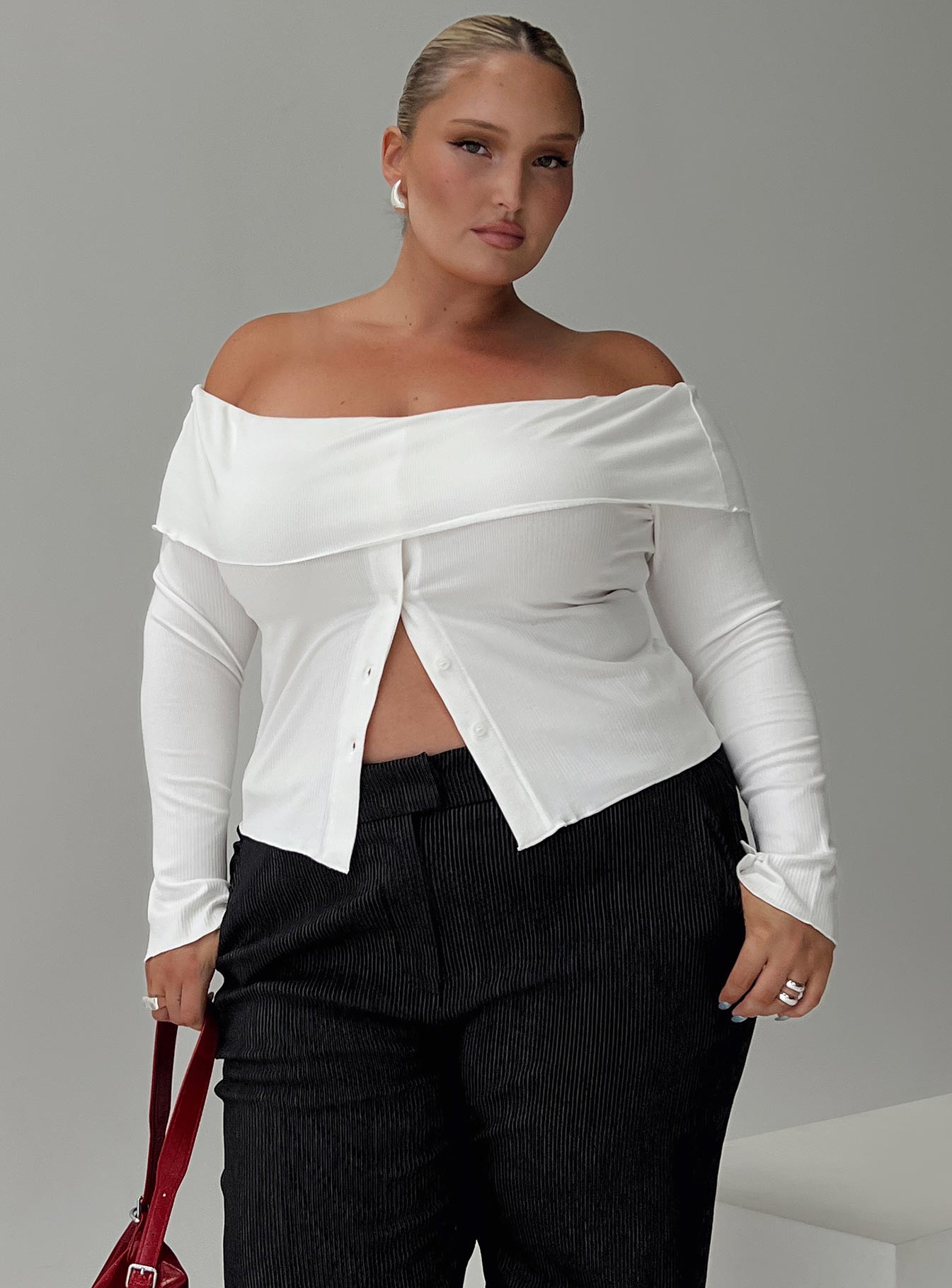 Parveen Off The Shoulder Top White Curve、mySite、solidvoid