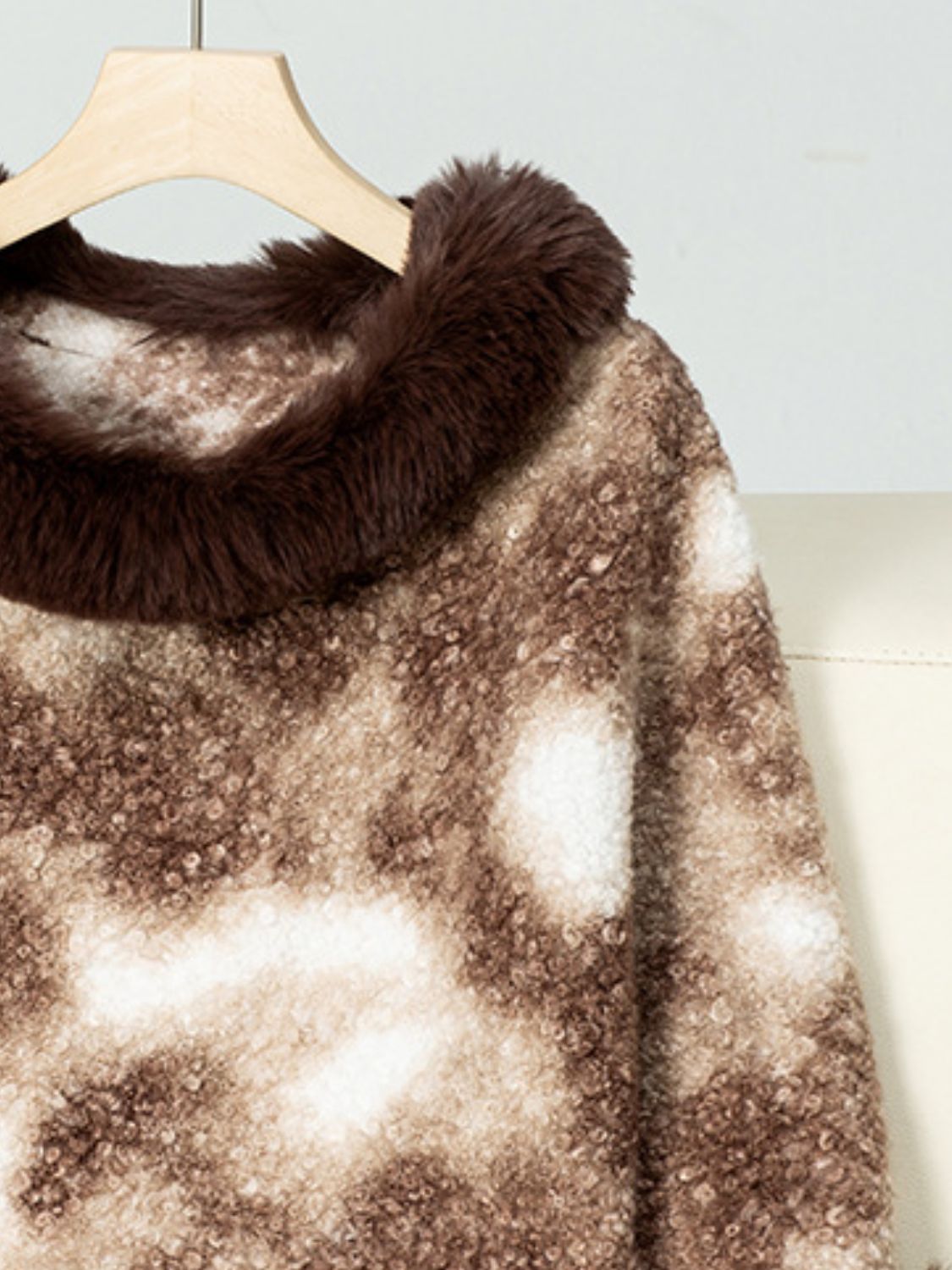  Furry Contrast Three-Quarter Poncho、mySite、justintrudeaud
