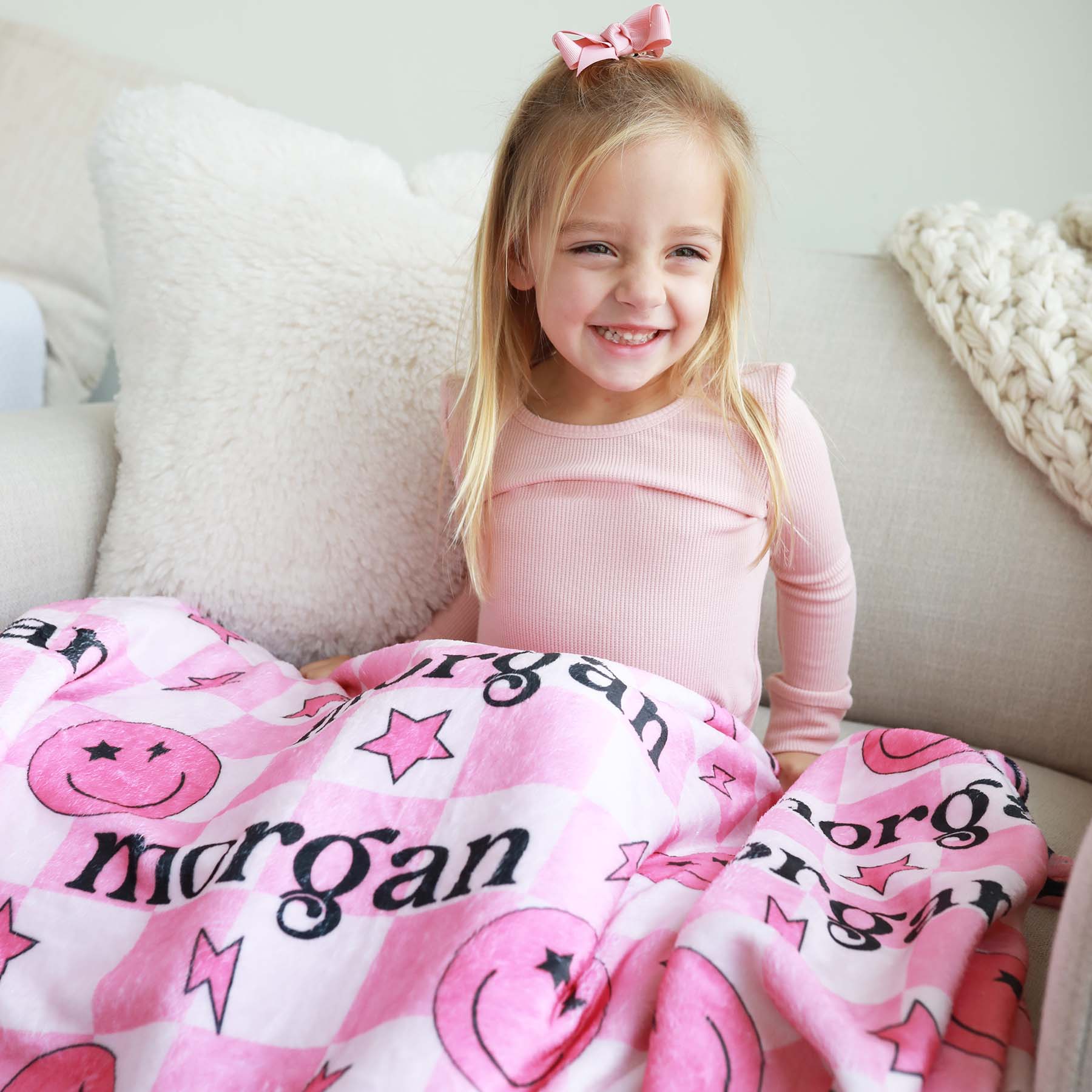  Smiley Face Check Personalized Kids Blanket | Pink、mySite、layawaytickets