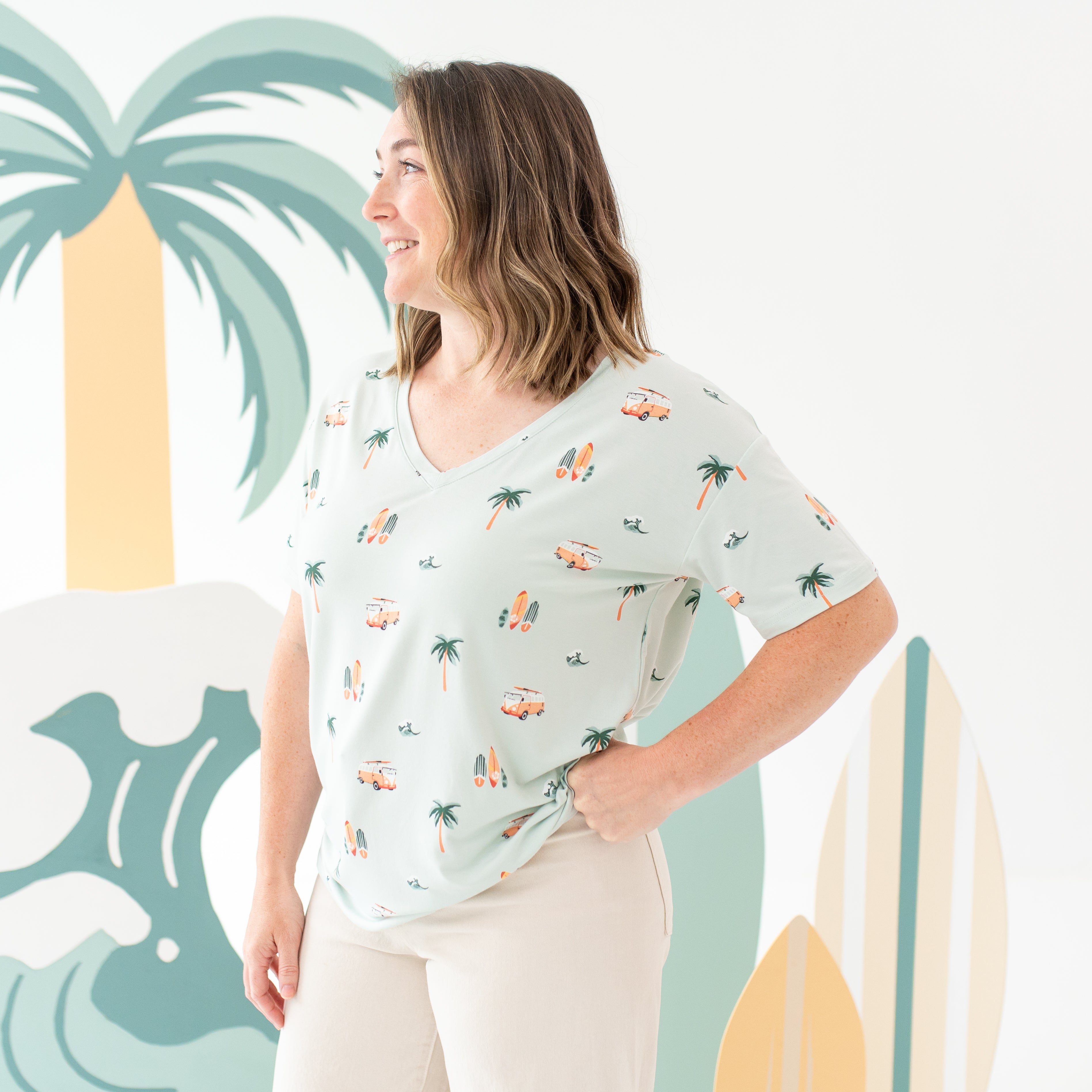  Women's Relaxed Fit V-Neck in Dew Surf、mySite、layawaytickets