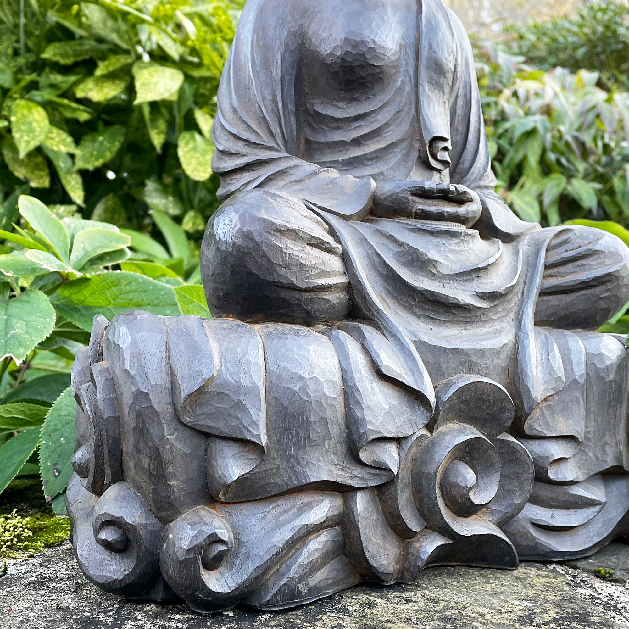 Paṭacārā Buddhist Nun Statue、mySite、topwebapps
