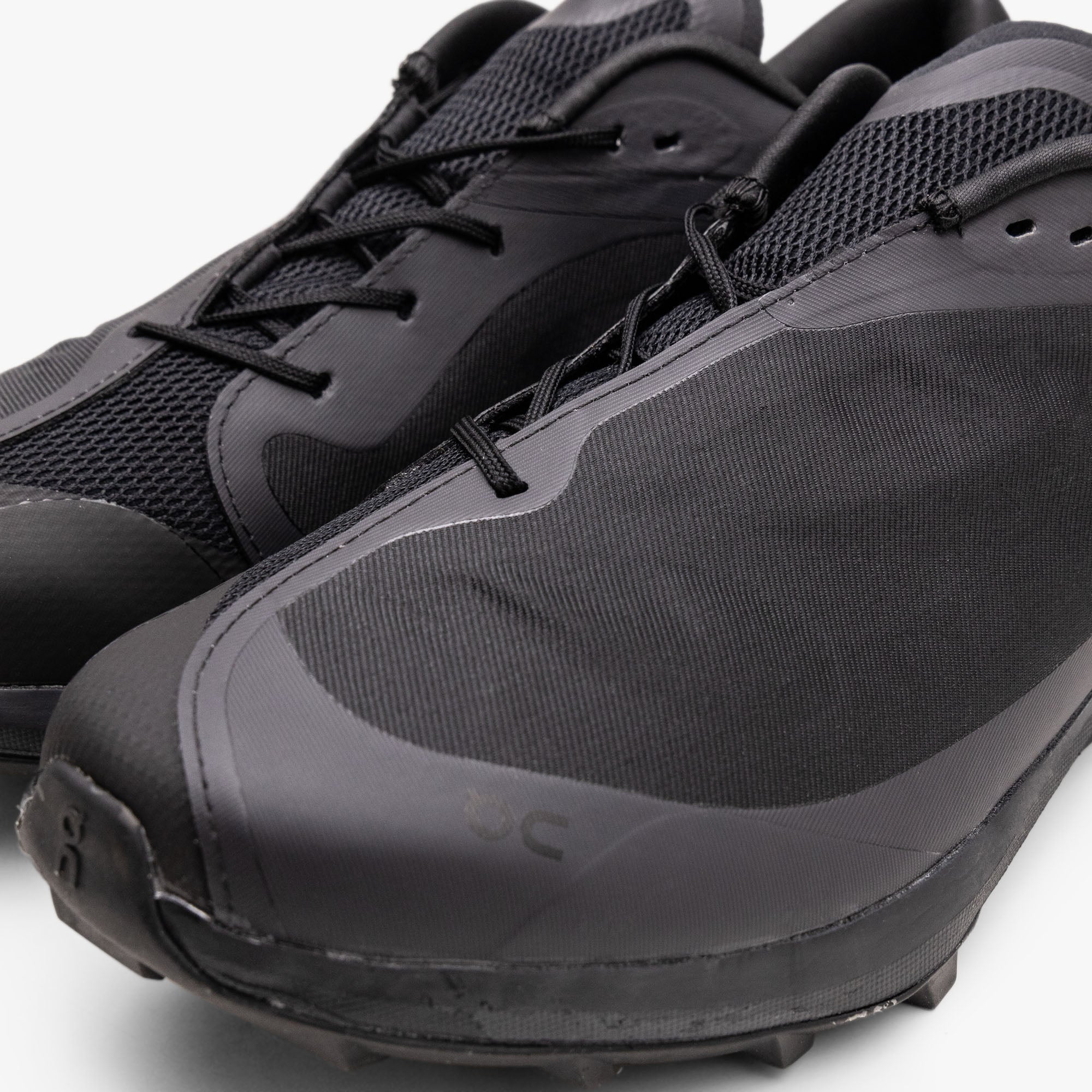  On x PAF Cloudventure Peak All Black、mySite、merchandisen