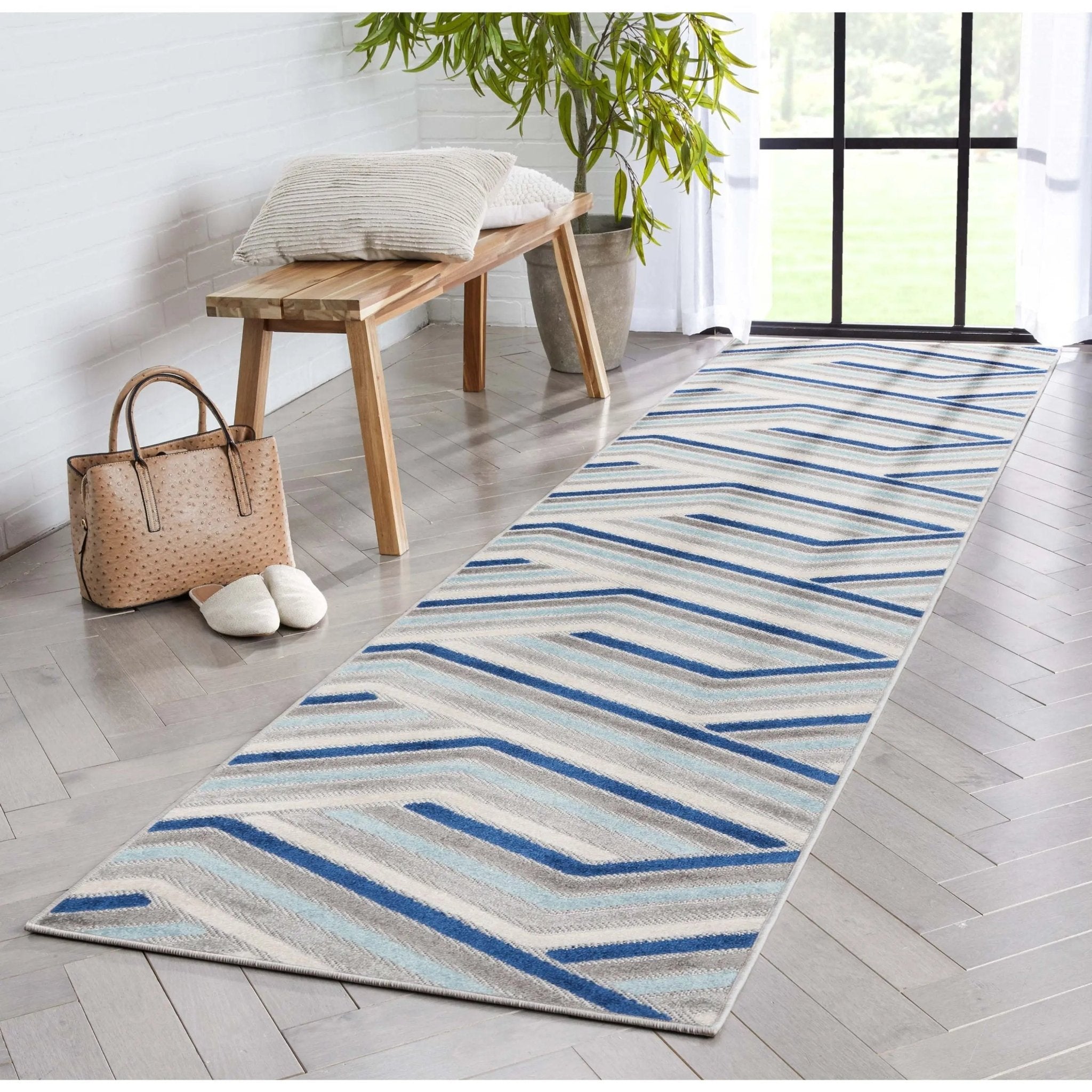 Neema Modern Chevron Striped Indoor/Outdoor Grey Blue High-Low Rug、mySite、gigharbornorthrealestate