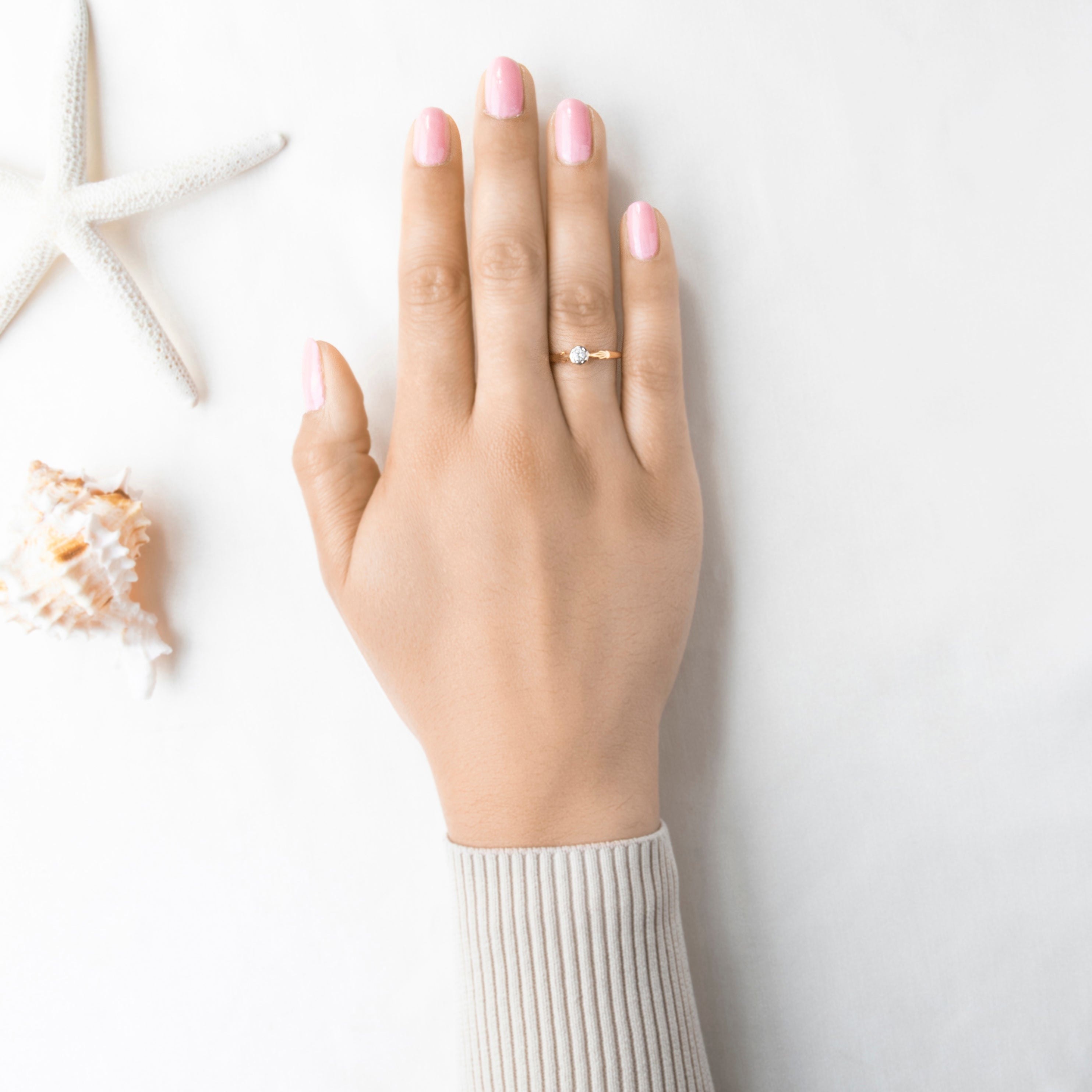 Antique English 14k Yellow Gold Diamond Detailed Solitaire Ring 8.75、mySite、hinf8tx79