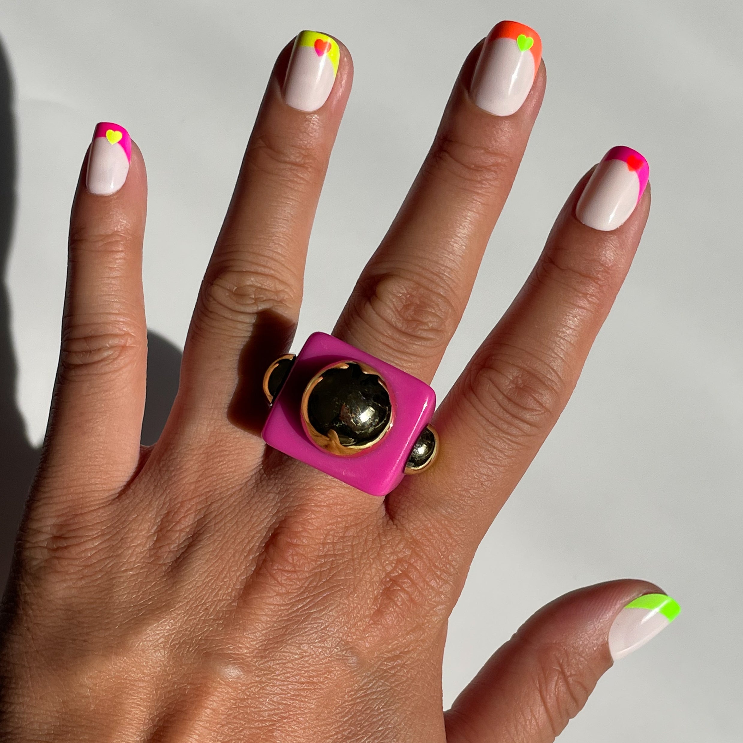 Neon Heart French | Squoval | Extra Short、mySite、solidvoid