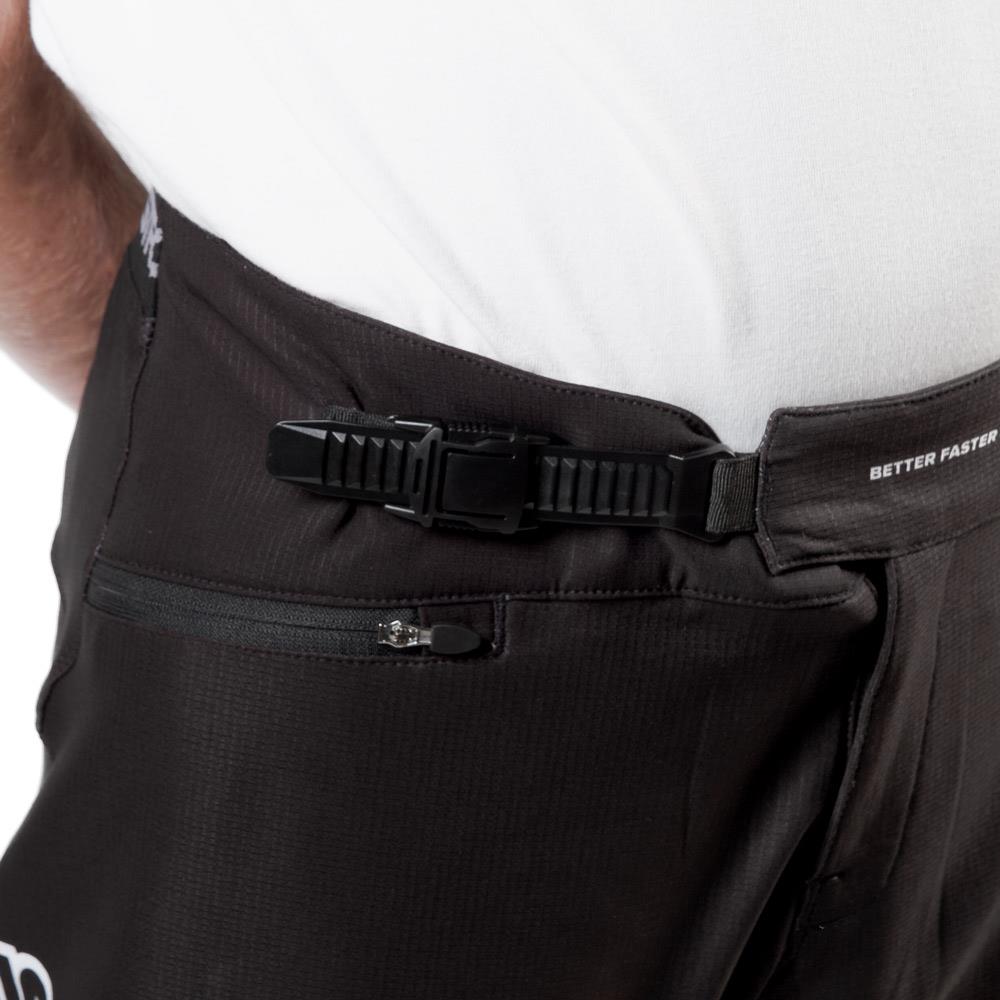  Stay Strong V3 Race Shorts - Black/White、mySite、merchandisen