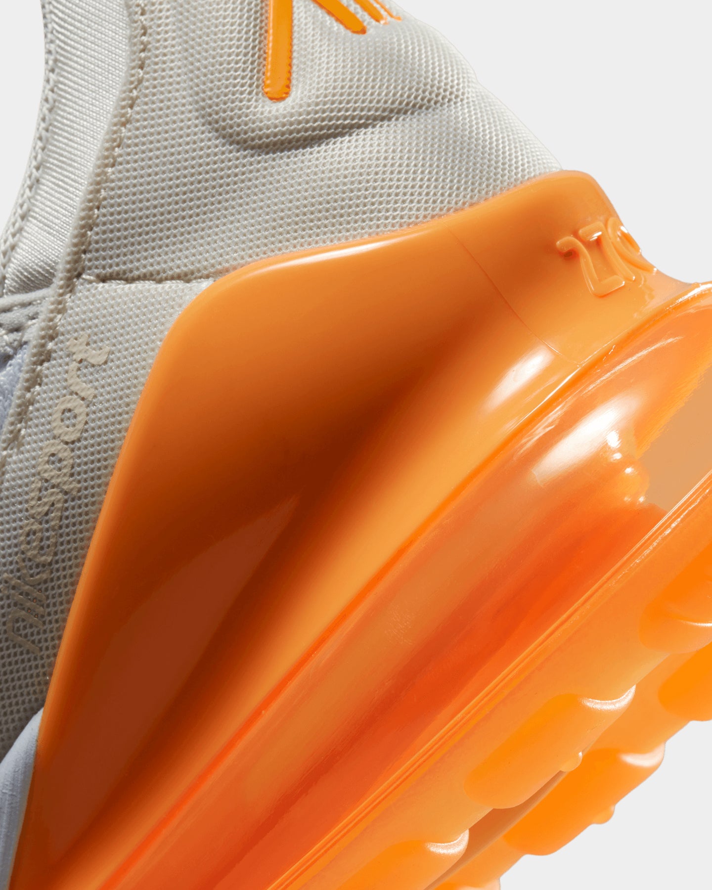 Nike Women's Air Max 270 SE White/Vivid Orange、mySite、zt4zffjzw