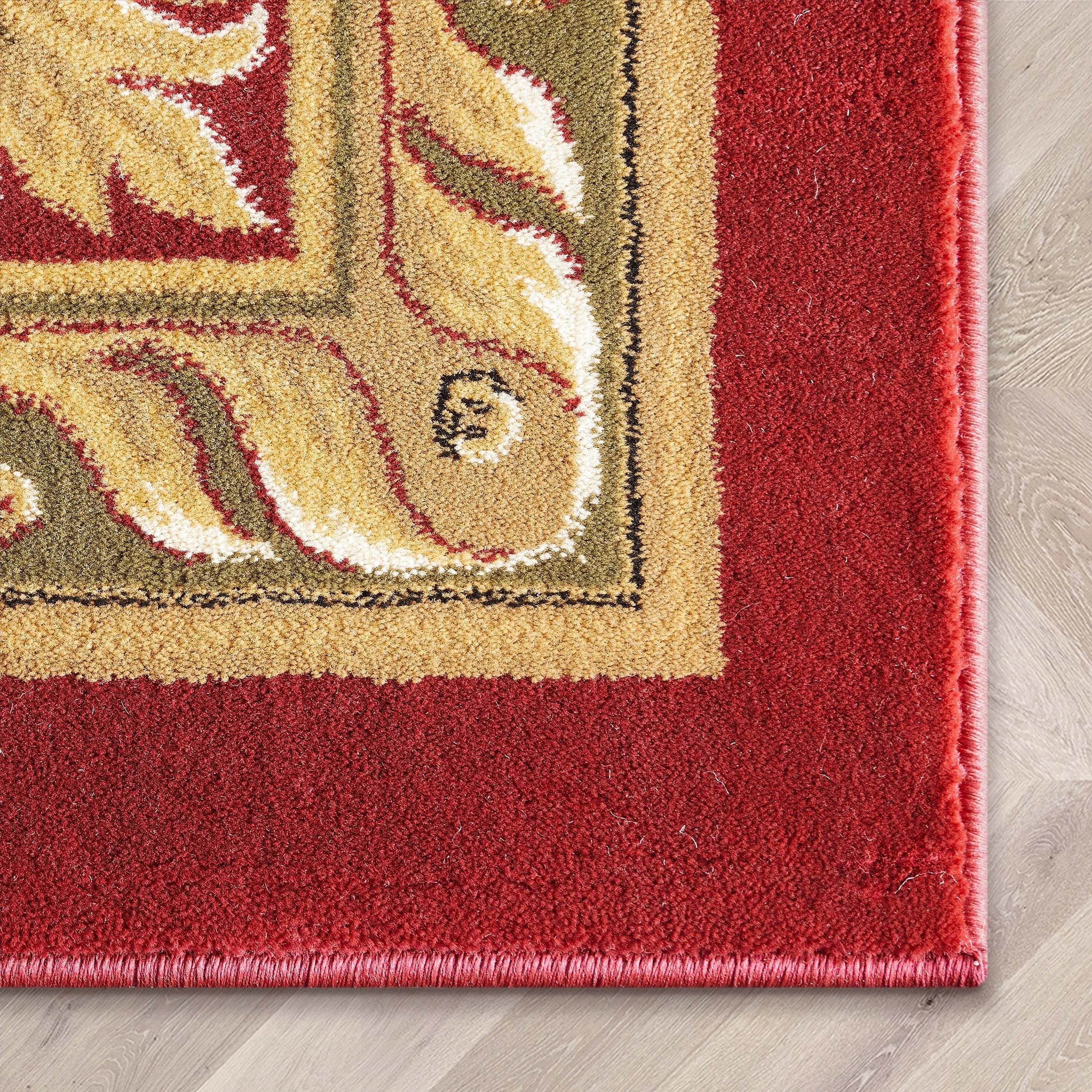 Le Petit Palais Red Traditional Rug、mySite、gigharbornorthrealestate
