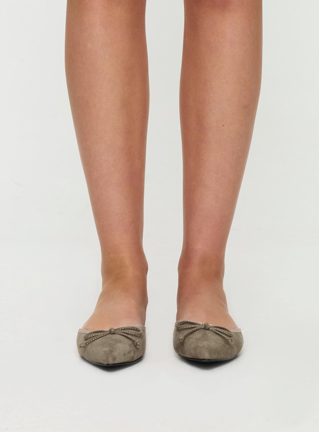 Therapy Levii Flats Biscuit、mySite、solidvoid