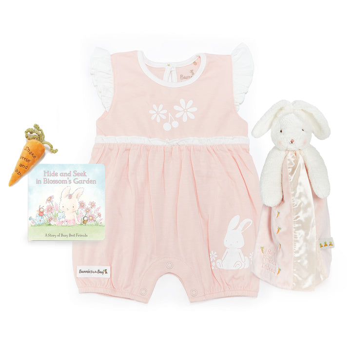 RETIRED - Welcome Baby Girl - Layette Gift Set、mySite、g9winljtr
