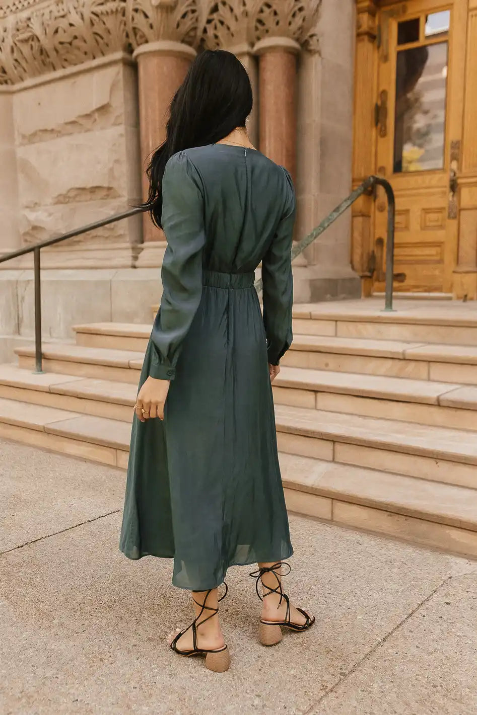 {product_title} - {shop_name}