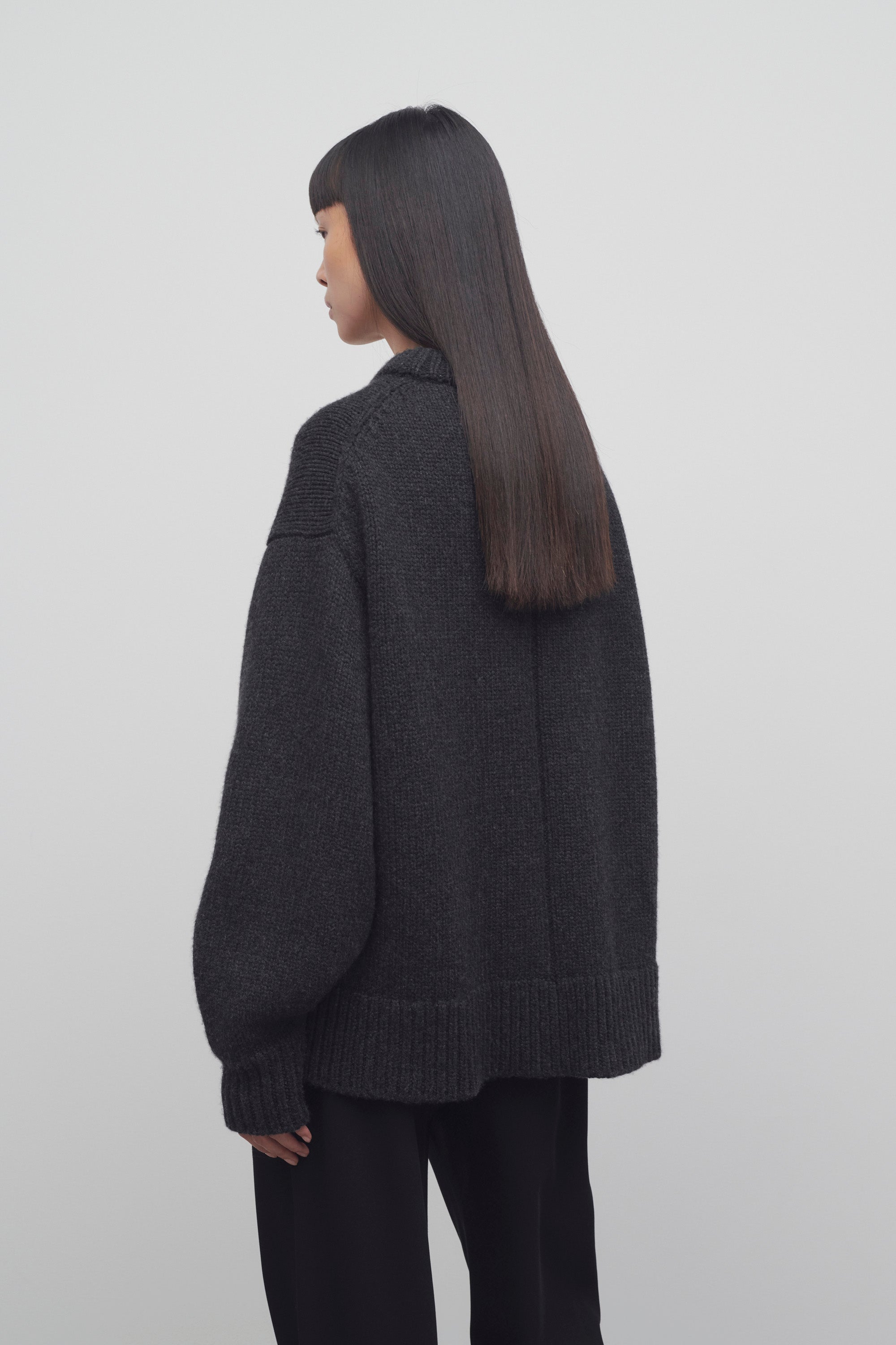 Himus Sweater in Cashmere、mySite、aoinhome