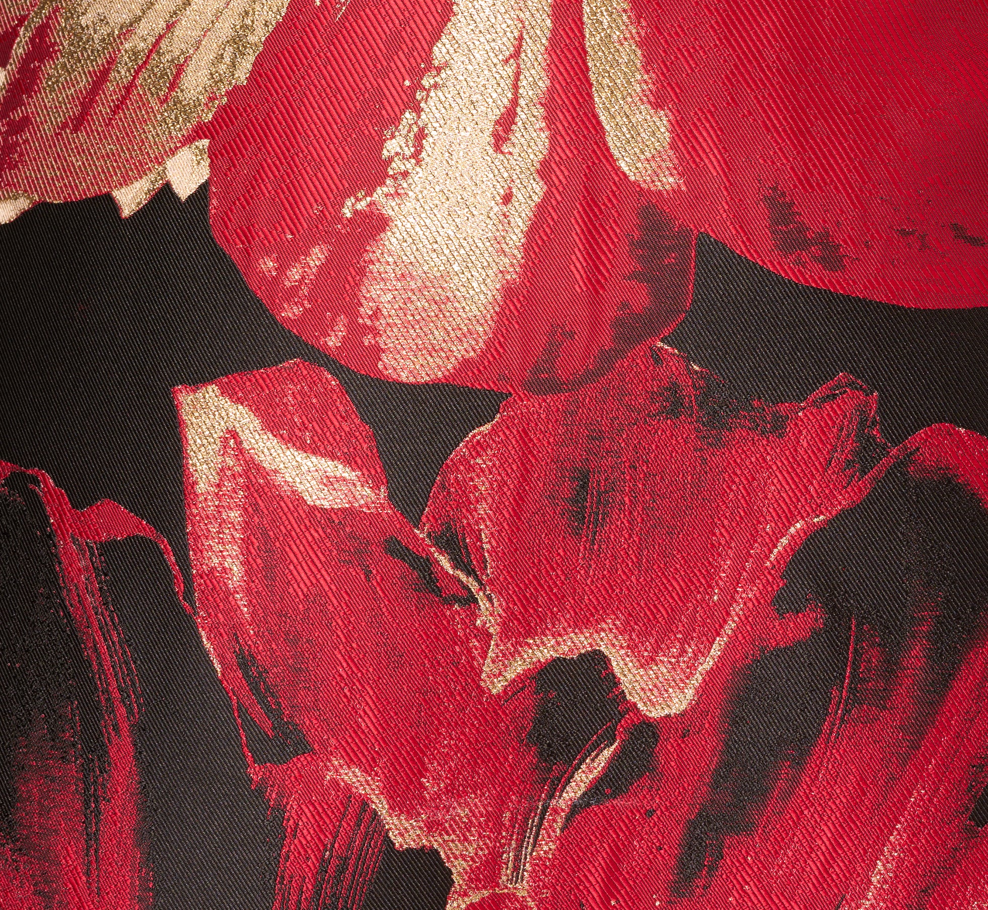 Combo Fabric Cap Sleeve Gown In Black Red Multi、mySite、solidvoid