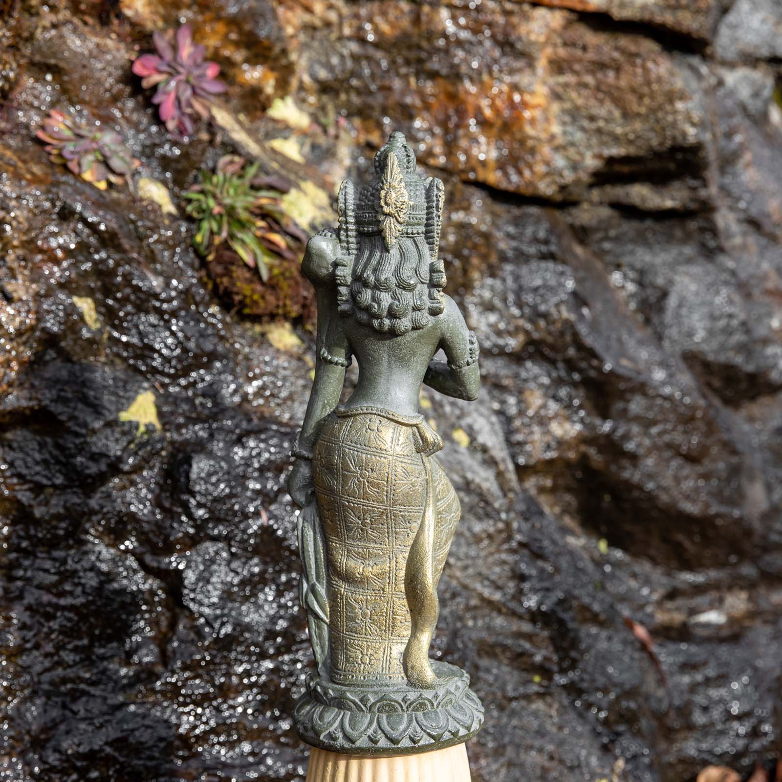 Standing Tara Statue、mySite、topwebapps