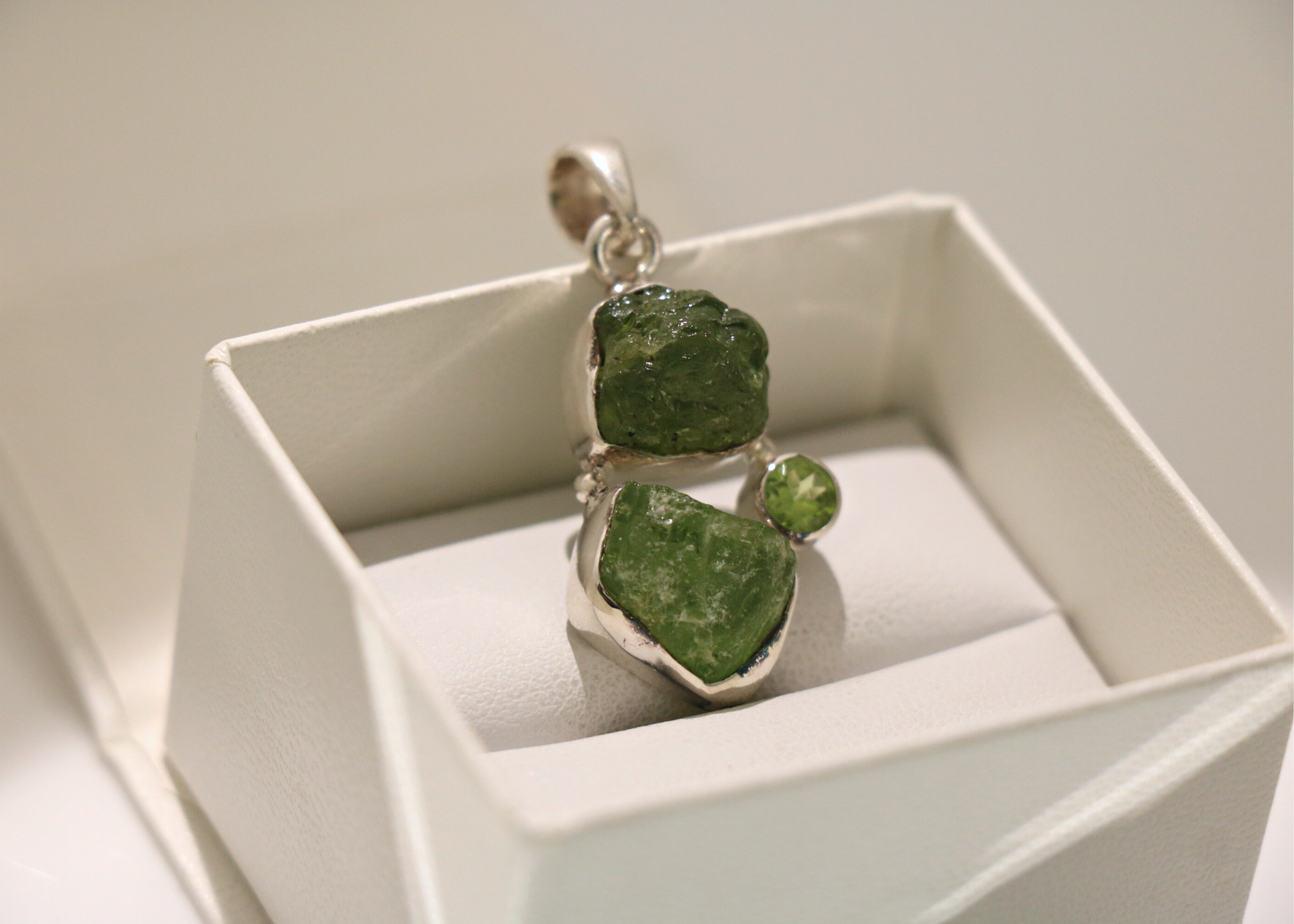 Dual Peridot Pendant (Sterling Silver)、mySite、topwebapps