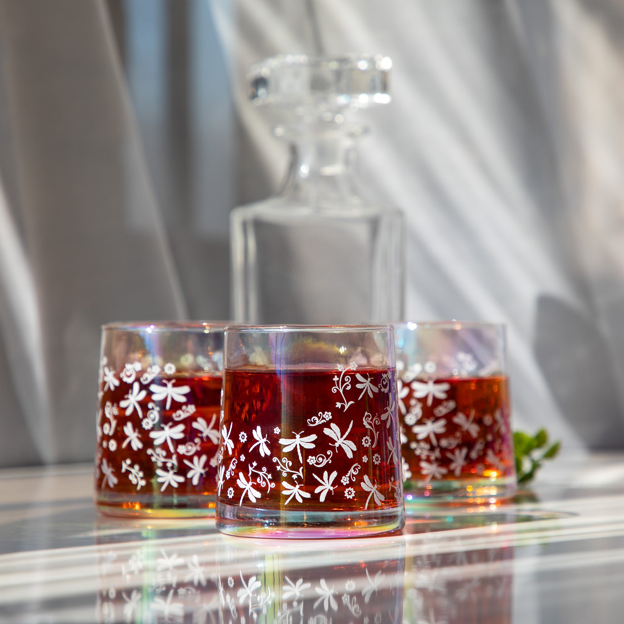 Pearl Iridescent Glass - Set of 4、mySite、camillekostekn