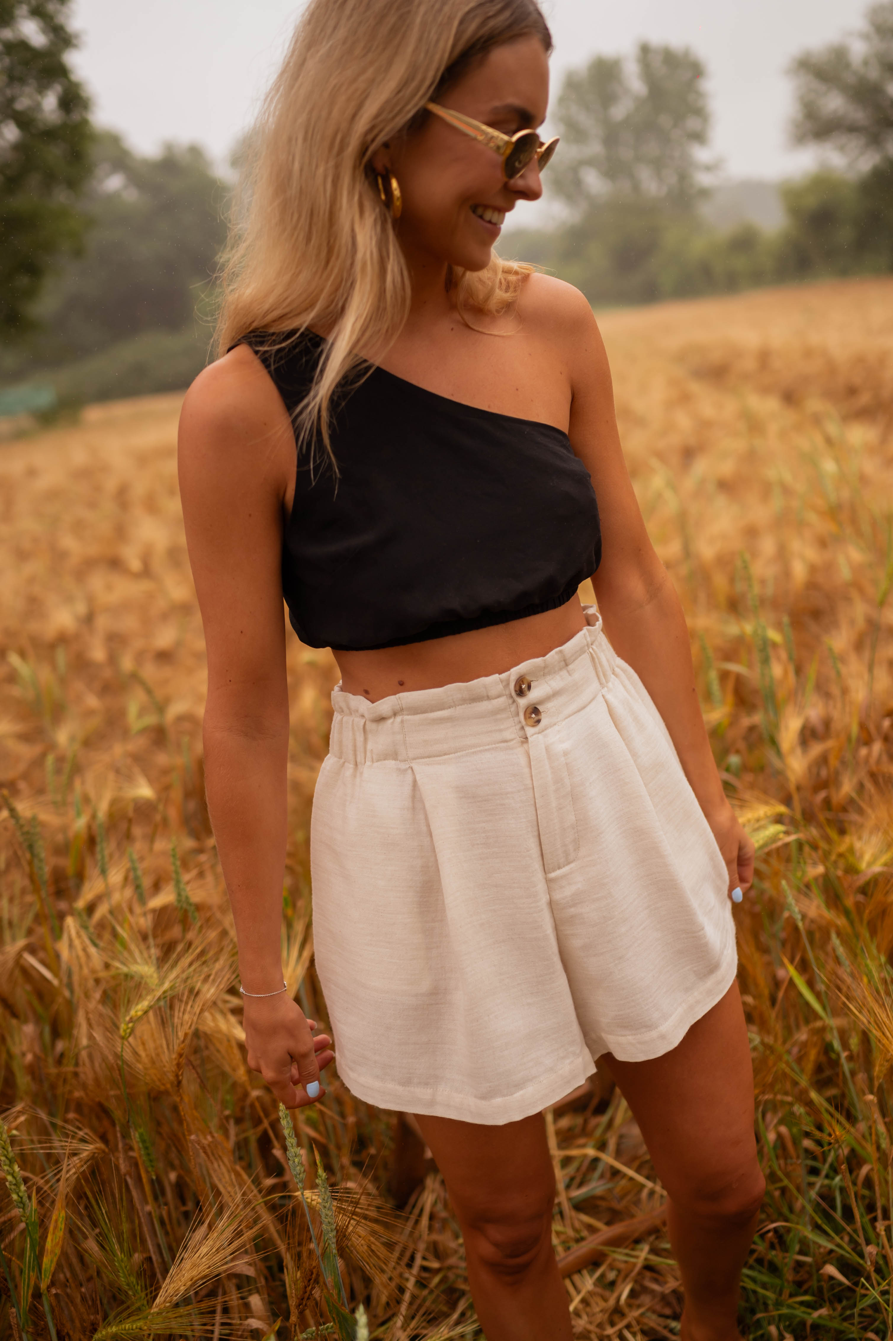 White pleated skirt