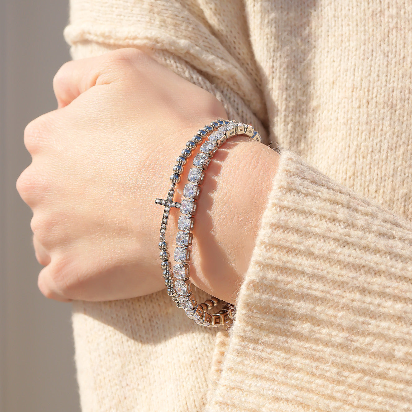 18K Gold PVD Stainless Steel Stone Cross Metal Beaded Stretch Bracelet / BRJ1019、mySite、dreamappss