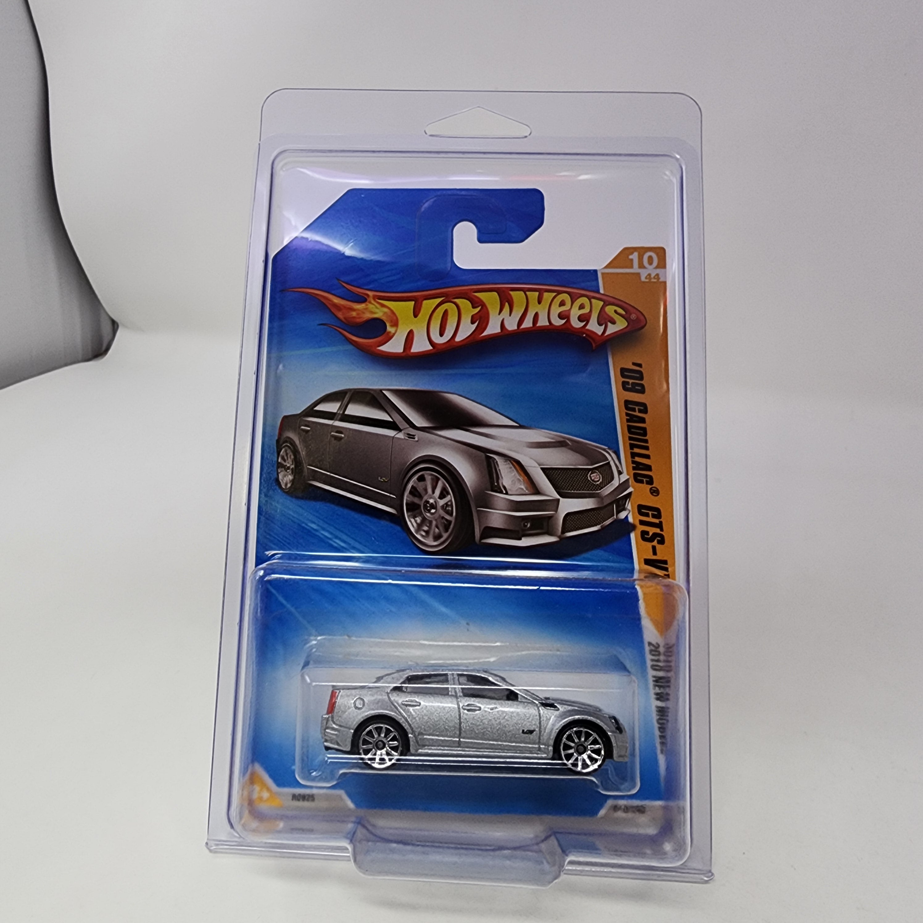 '09 Cadillac CTS-V #10 * Silver * Hot Wheels 2010、mySite、hgirdovlk