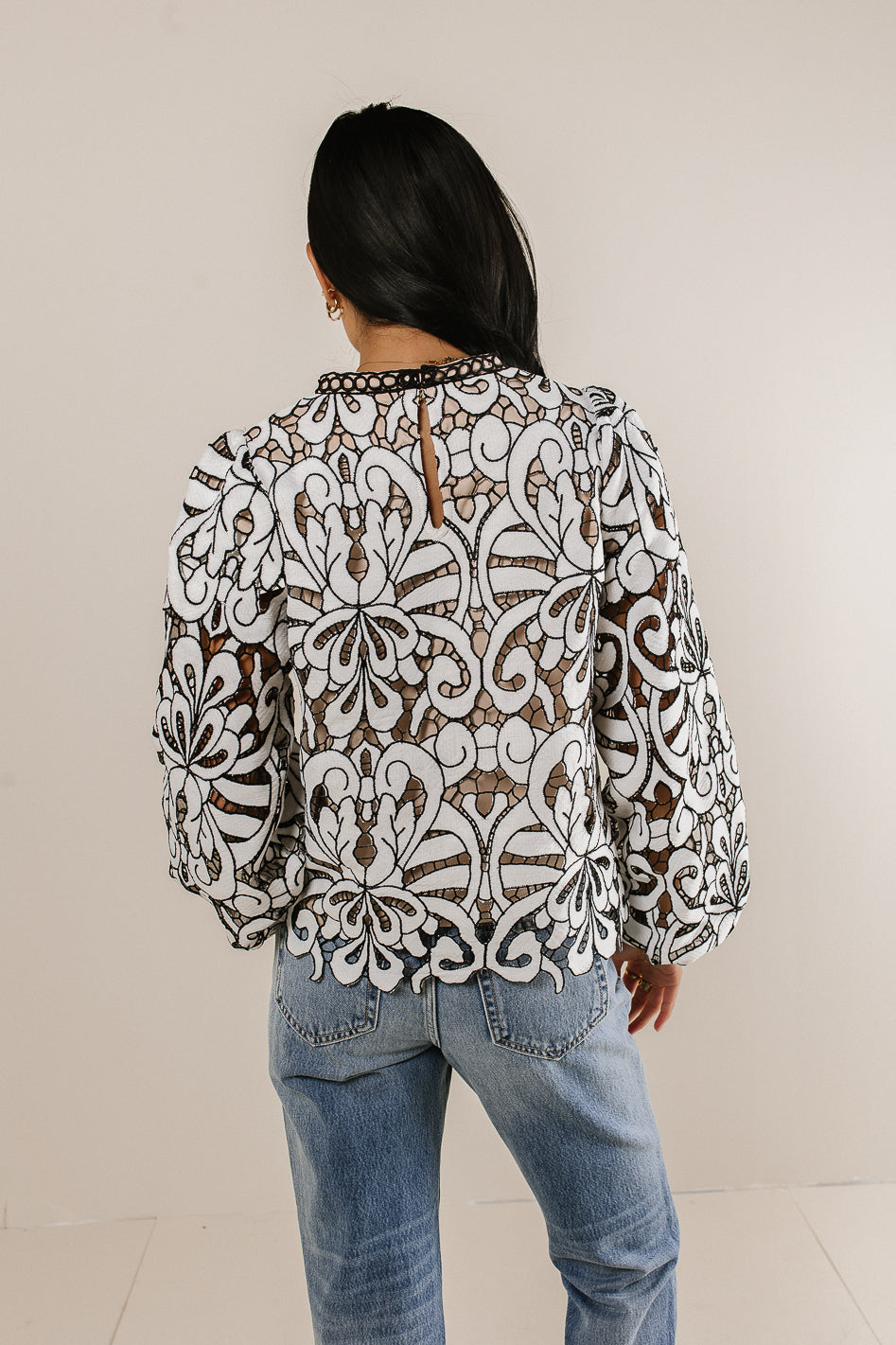 {product_title} - {shop_name}