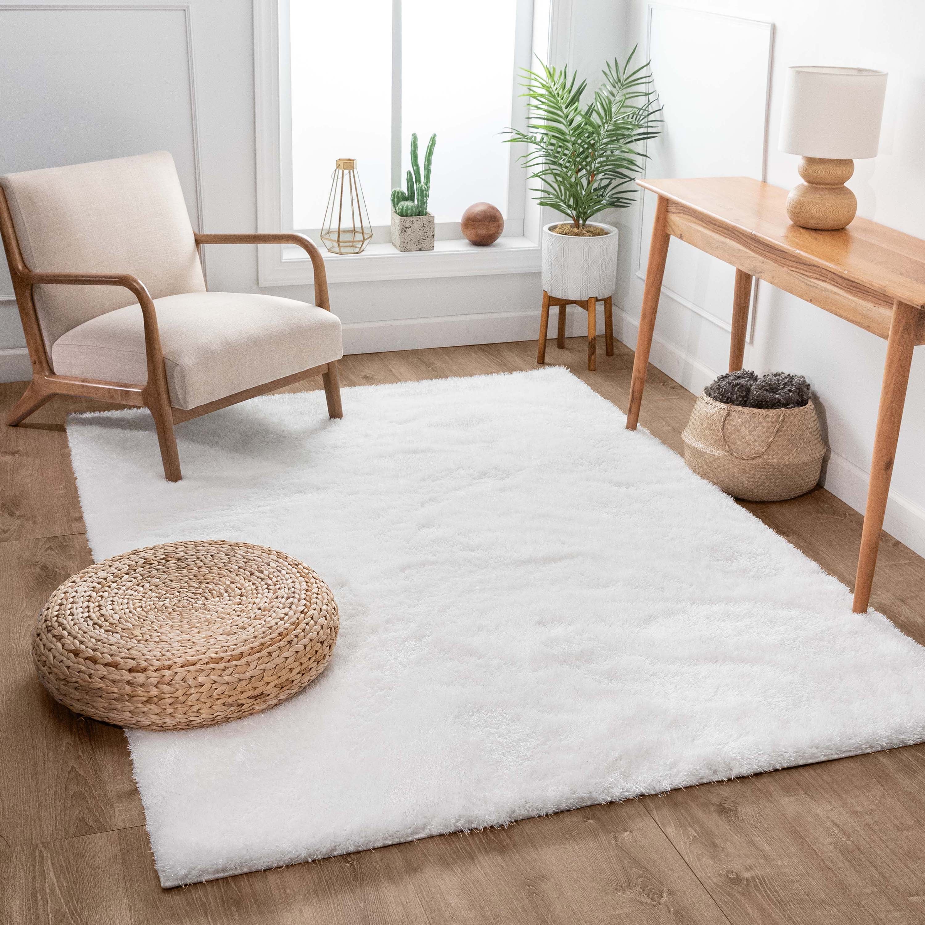 Feather Collection Liza White Shag Rug – Sparkly, Plush, Minimalist Glam、mySite、gigharbornorthrealestate