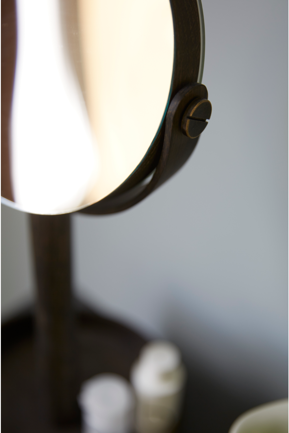 Oak Double Face Mirror with Storage Tray | Wireworks Close-up、mySite、neckold