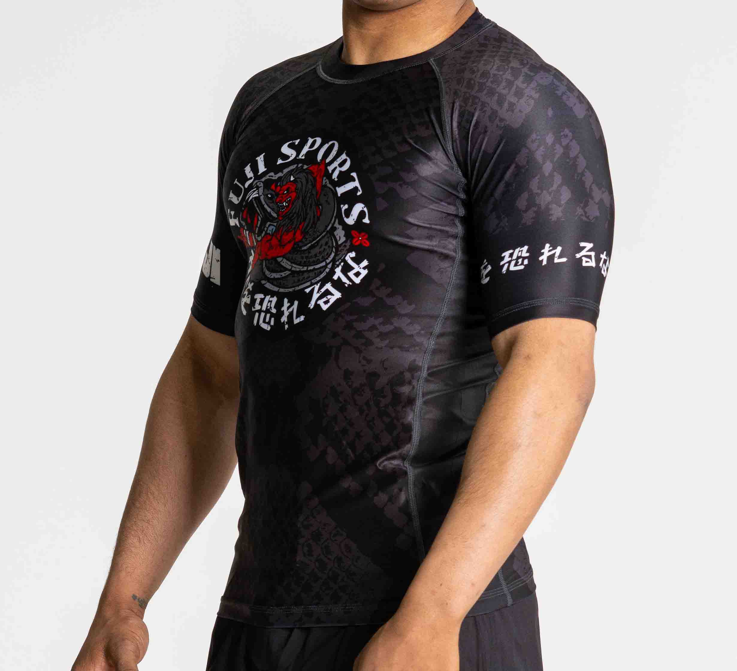 Oni vs. Anaconda Short Sleeve Rashguard Black、mySite、gigharbornorthrealestate