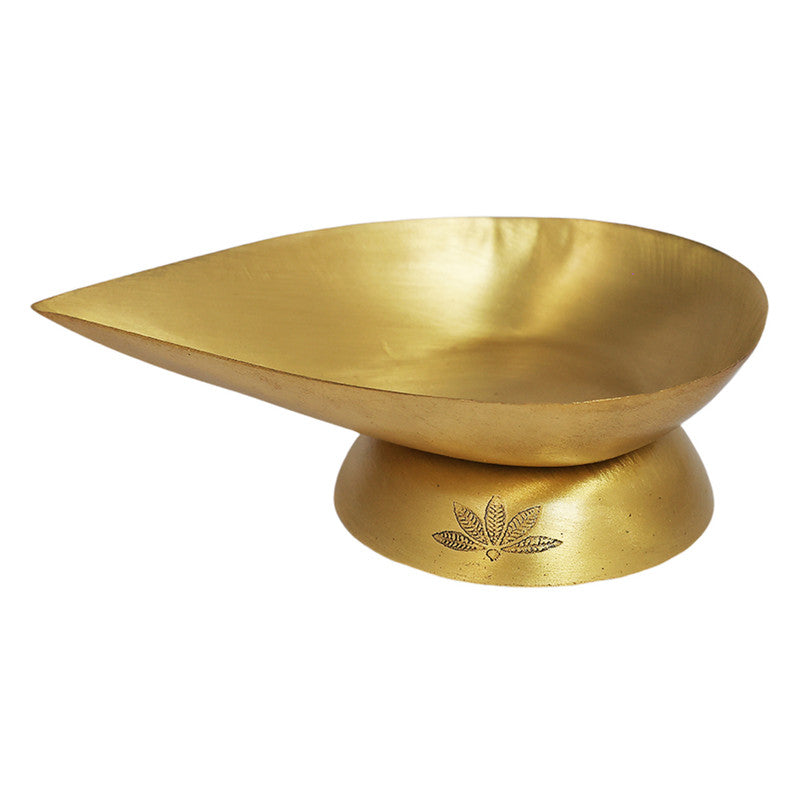 Brass Masaladan with Brass Diya | Masala Box | Maroon & Gold、mySite、camillekostekn