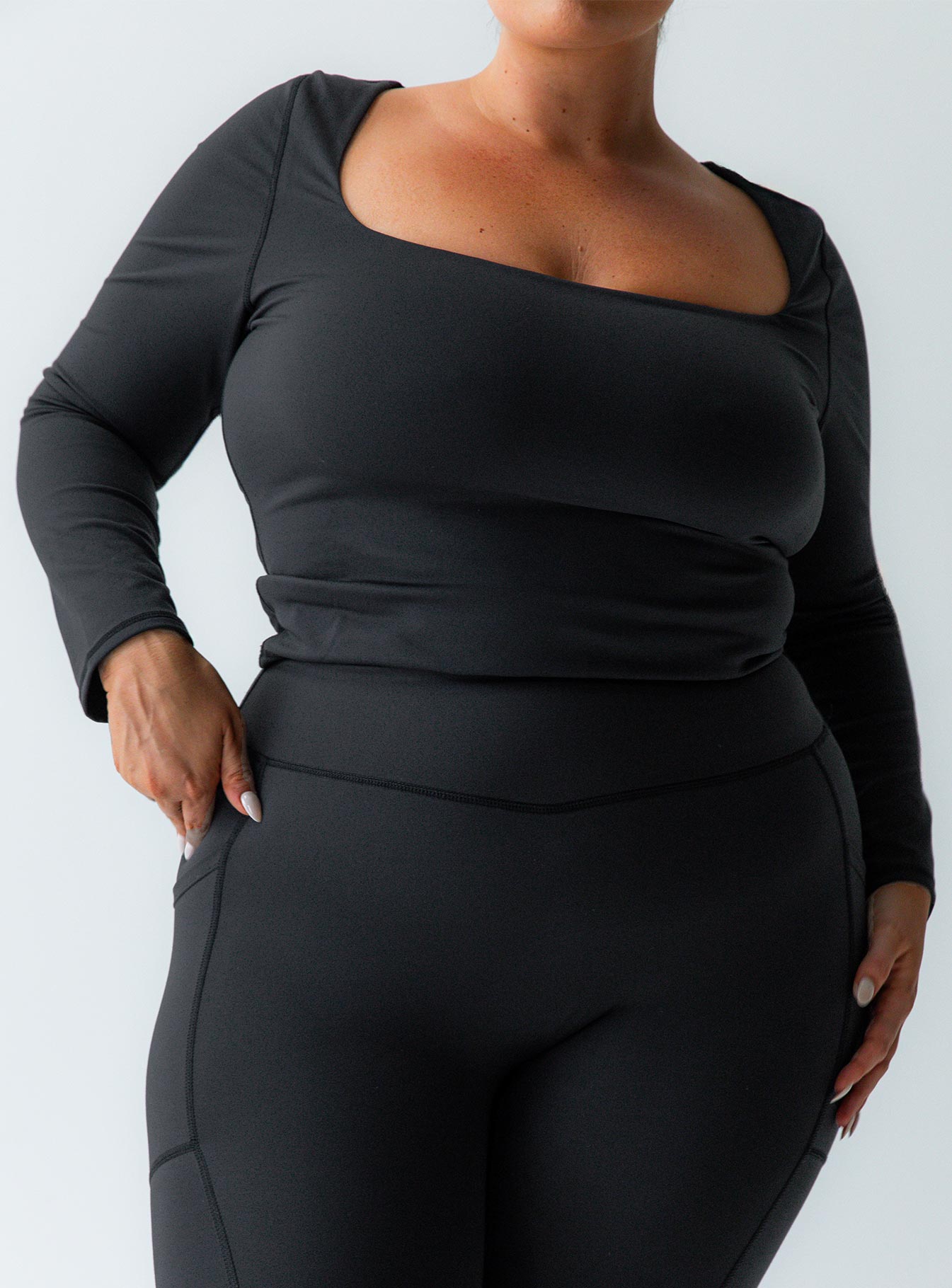Thriving Activewear Top Black Curve、mySite、solidvoid