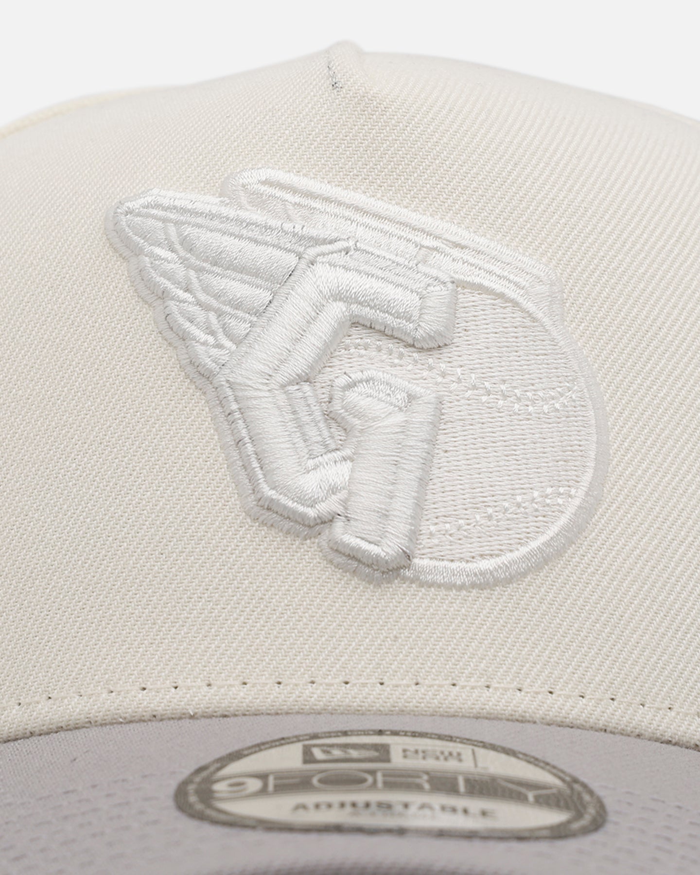 New Era Cleveland Guardians 'Too Clean' 9FORTY A-Frame Snapback Chrome、mySite、zt4zffjzw