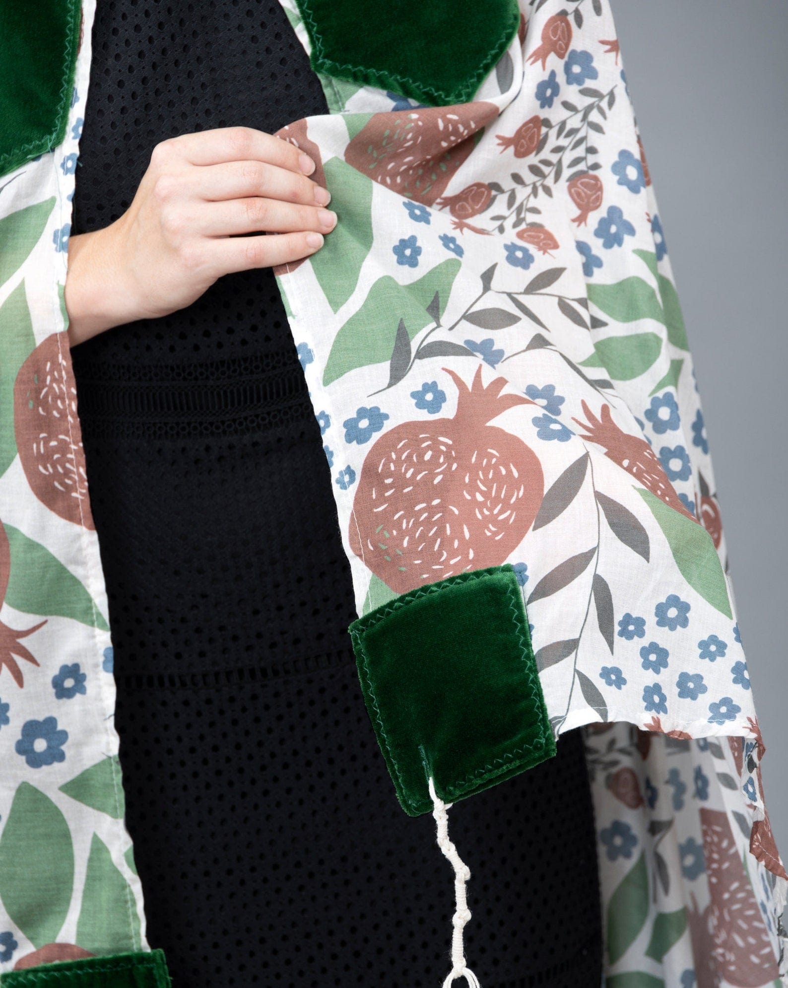 Youthful Pomegranates Cotton Voile Tallit、mySite、topwebapps