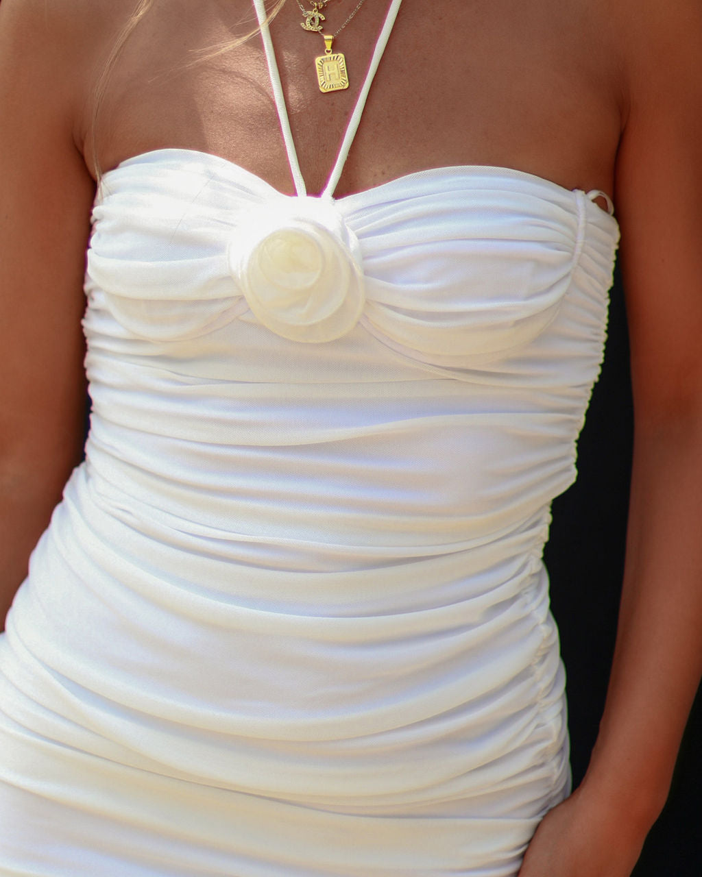 {product_title} - {shop_name}