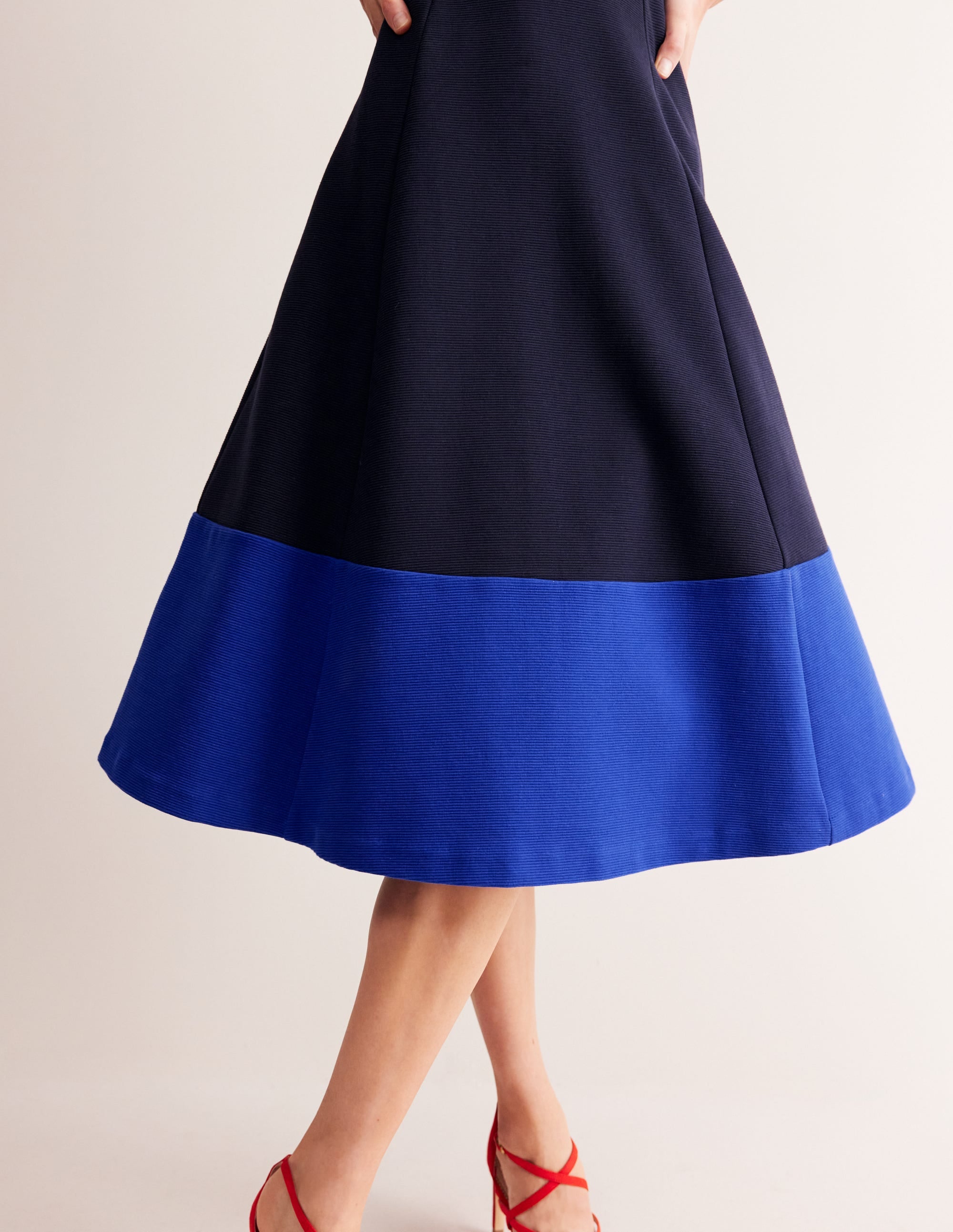  Scarlet Ottoman Ponte Dress-Navy and Surf the Web、mySite、ashleygrahame