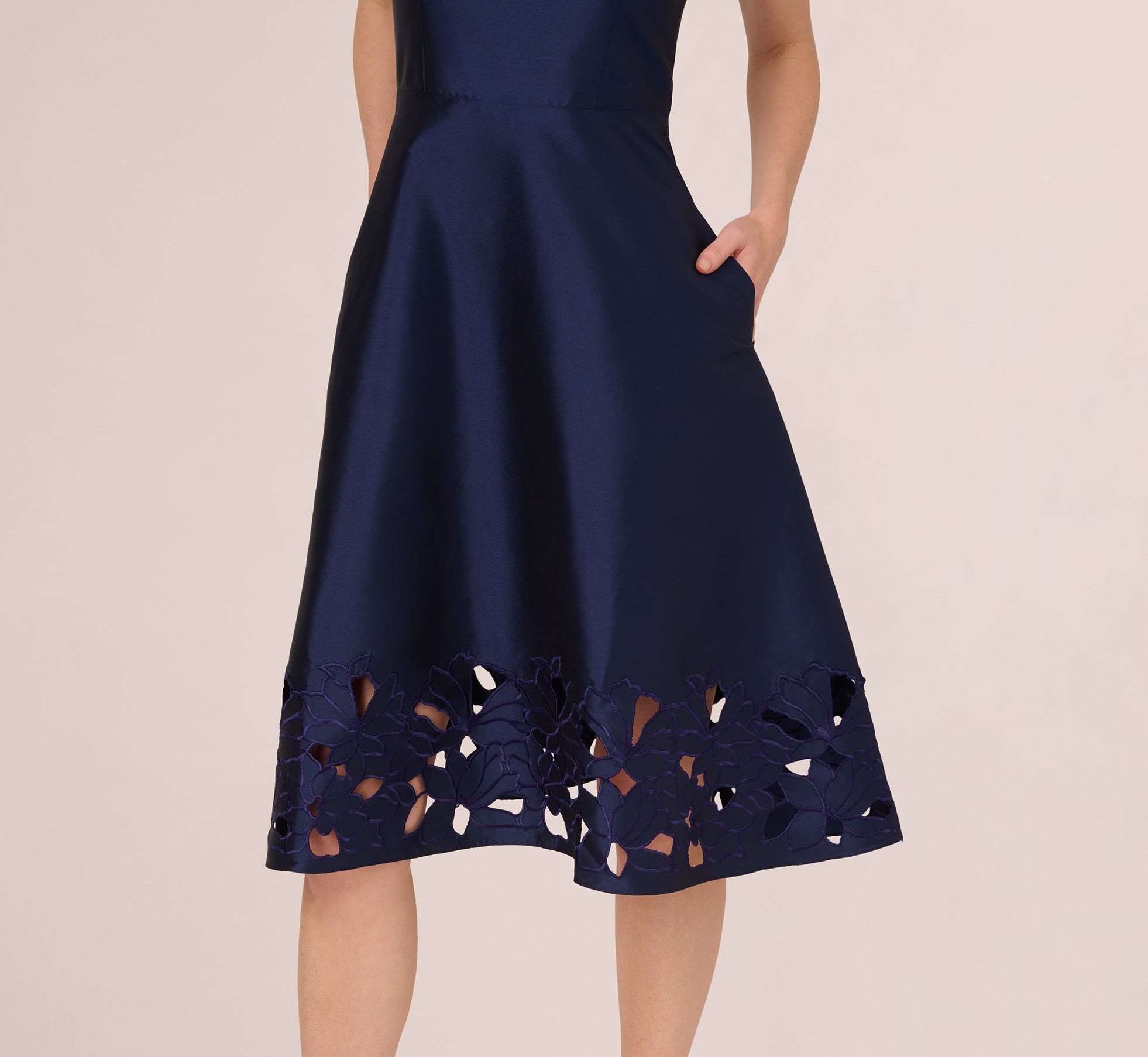 Sleeveless Taffeta Floral Cutwork Midi Dress In Light Navy、mySite、solidvoid