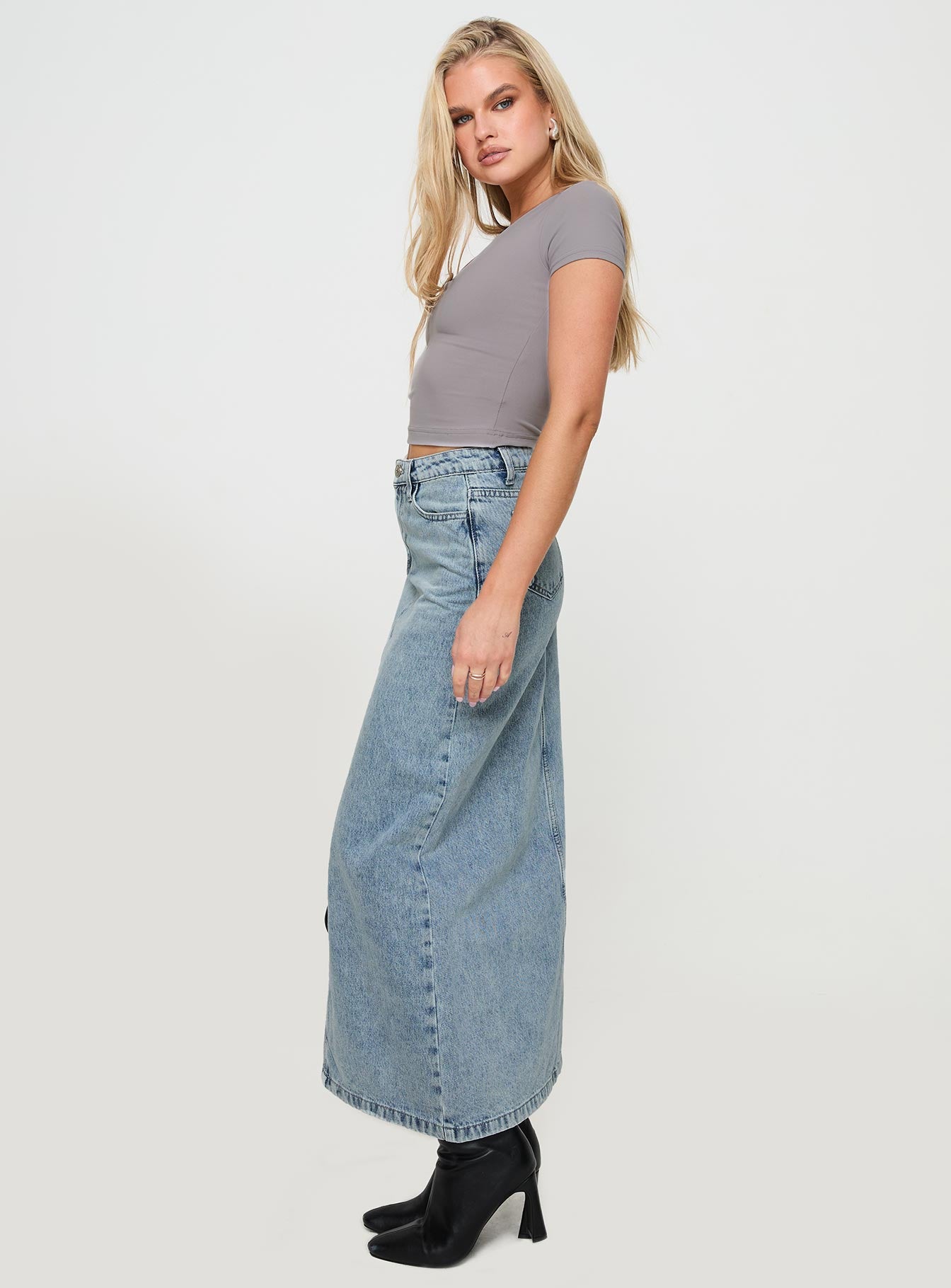 Saige Denim Maxi Skirt Light Wash、mySite、solidvoid
