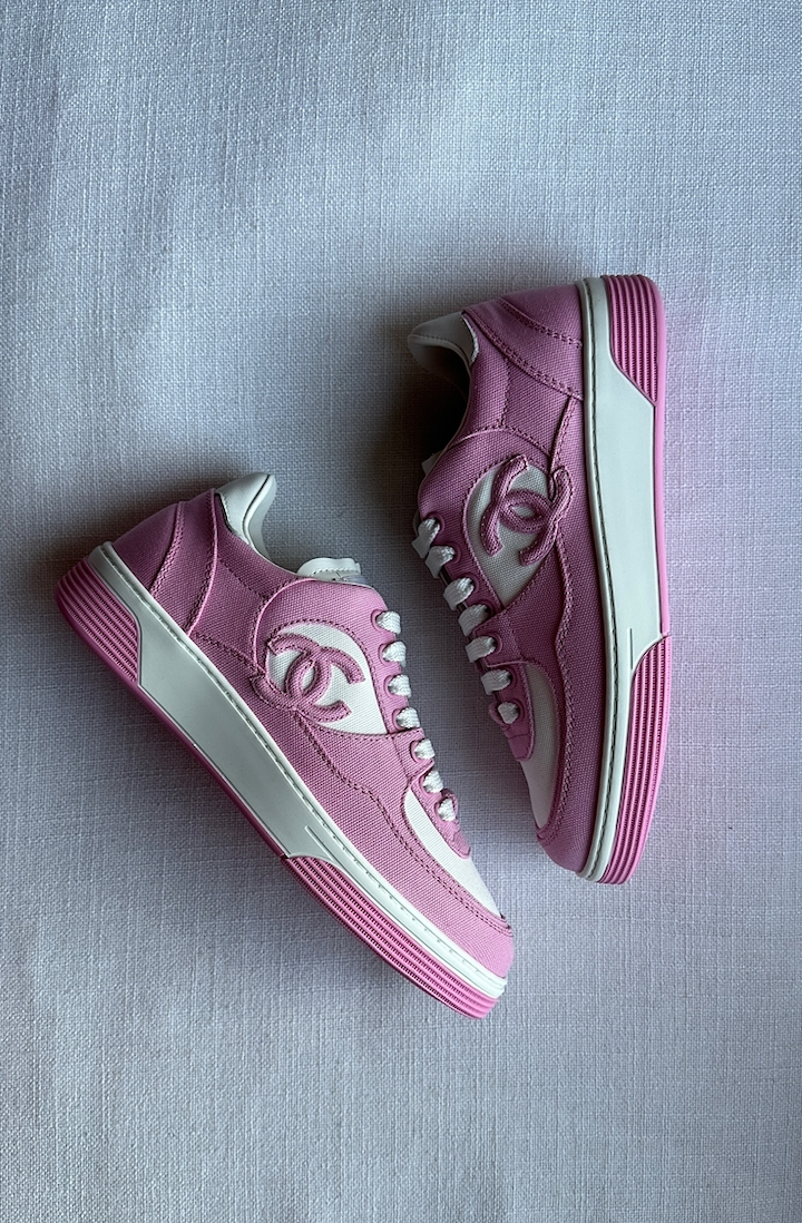 Chanel CC Logo Cotton Sneaker (Pink & White)、mySite、garminoutage.com