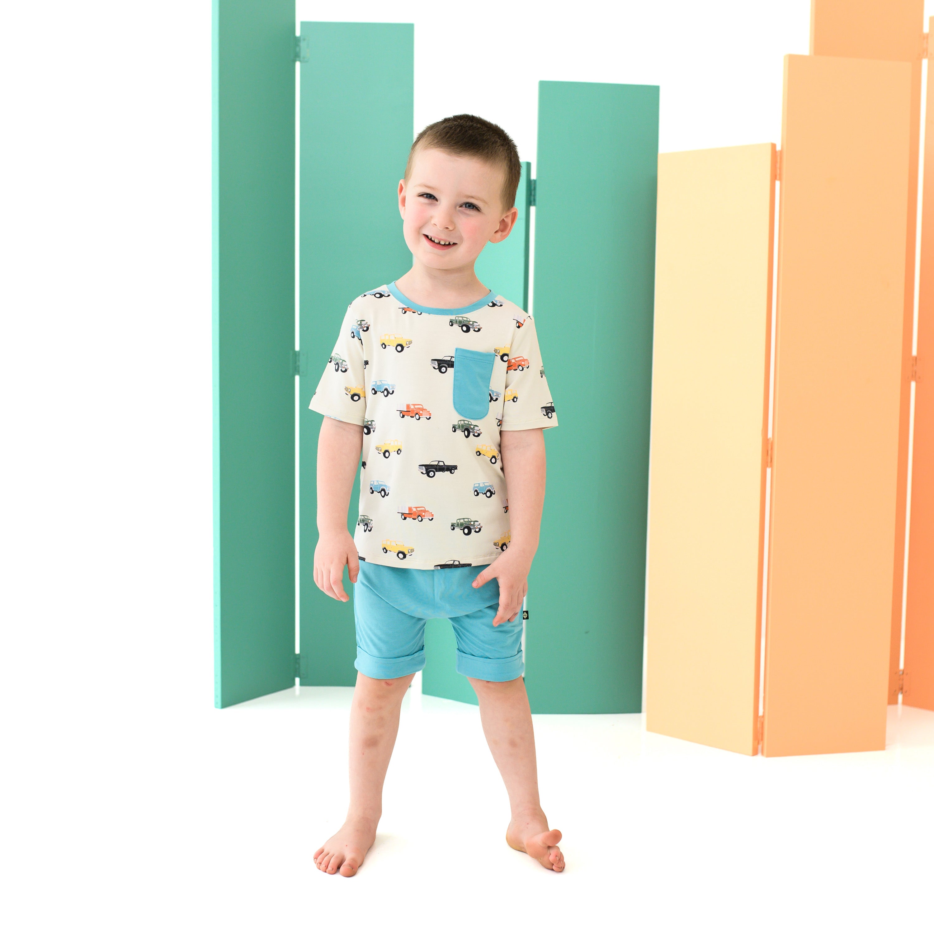  Toddler Crew Neck Tee in Vintage Truck、mySite、layawaytickets