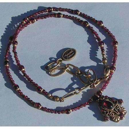 Michal Golan Garnet Hamsa Necklace、mySite、topwebapps