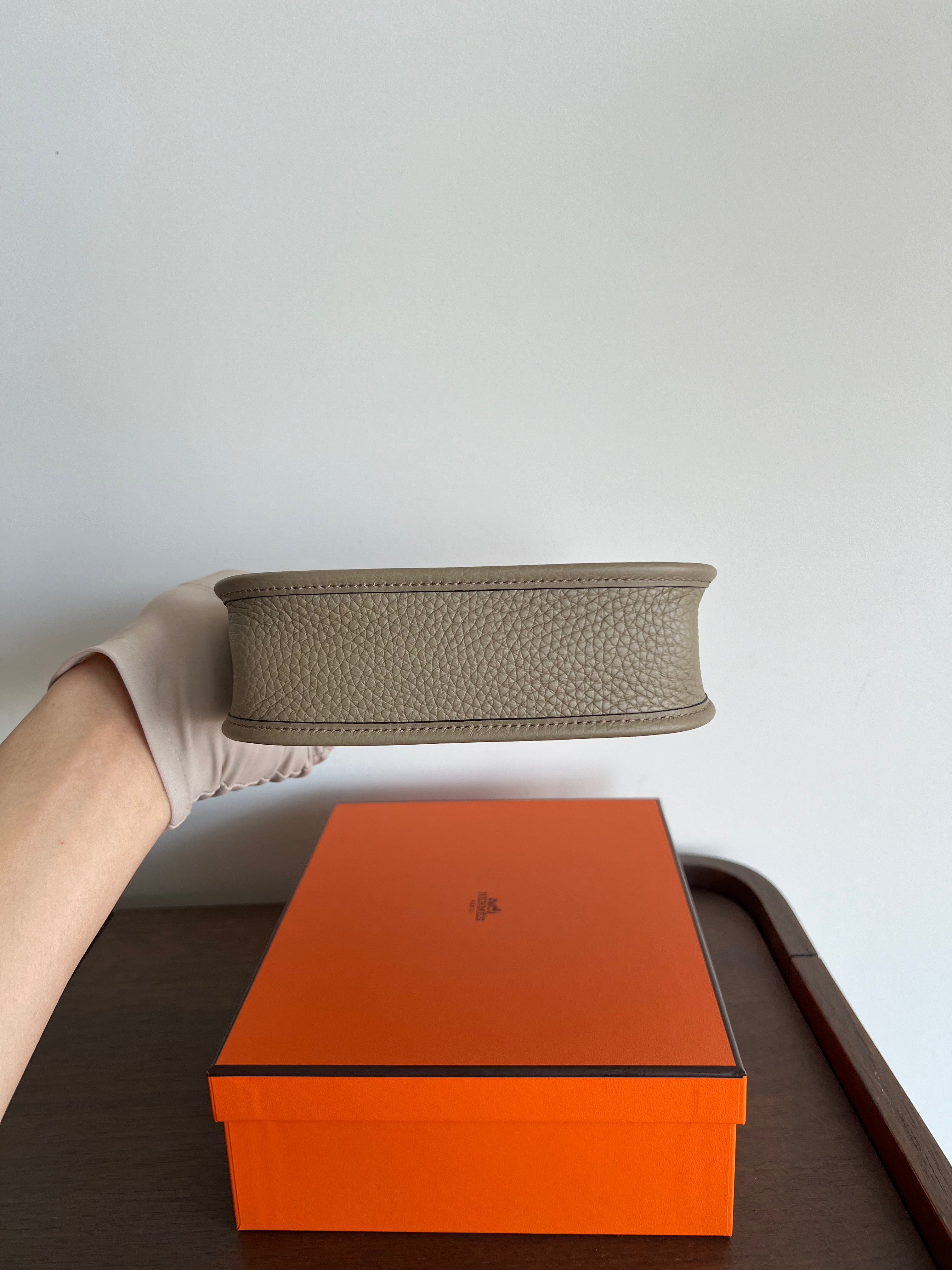 Hermès Mini Evelyne 16 Beige Marfa Clemence PHW、mySite、garminoutage.com