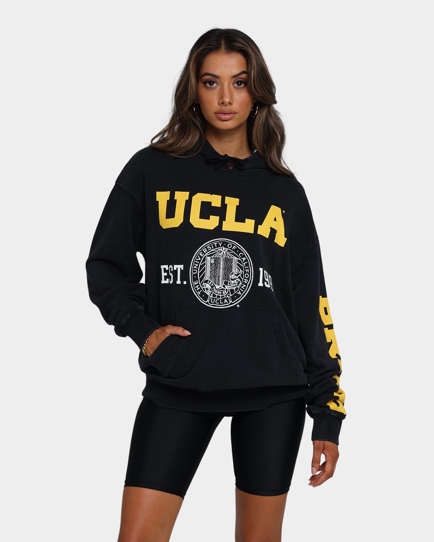 UCLA UCLA 1919 Shield Vintage Hoodie Washed Black、mySite、zt4zffjzw