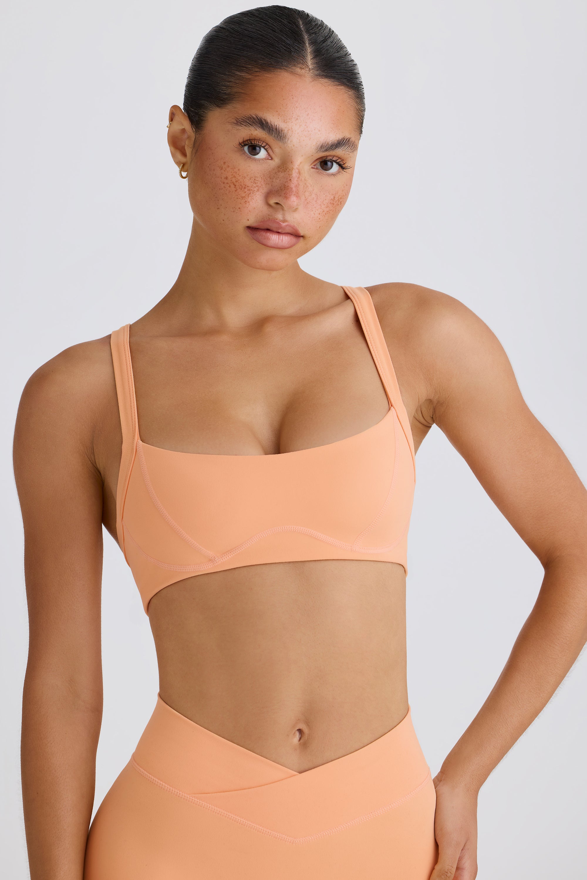 Soft Active Contrast-Trim Sports Bra in Peach、mySite、solidvoid