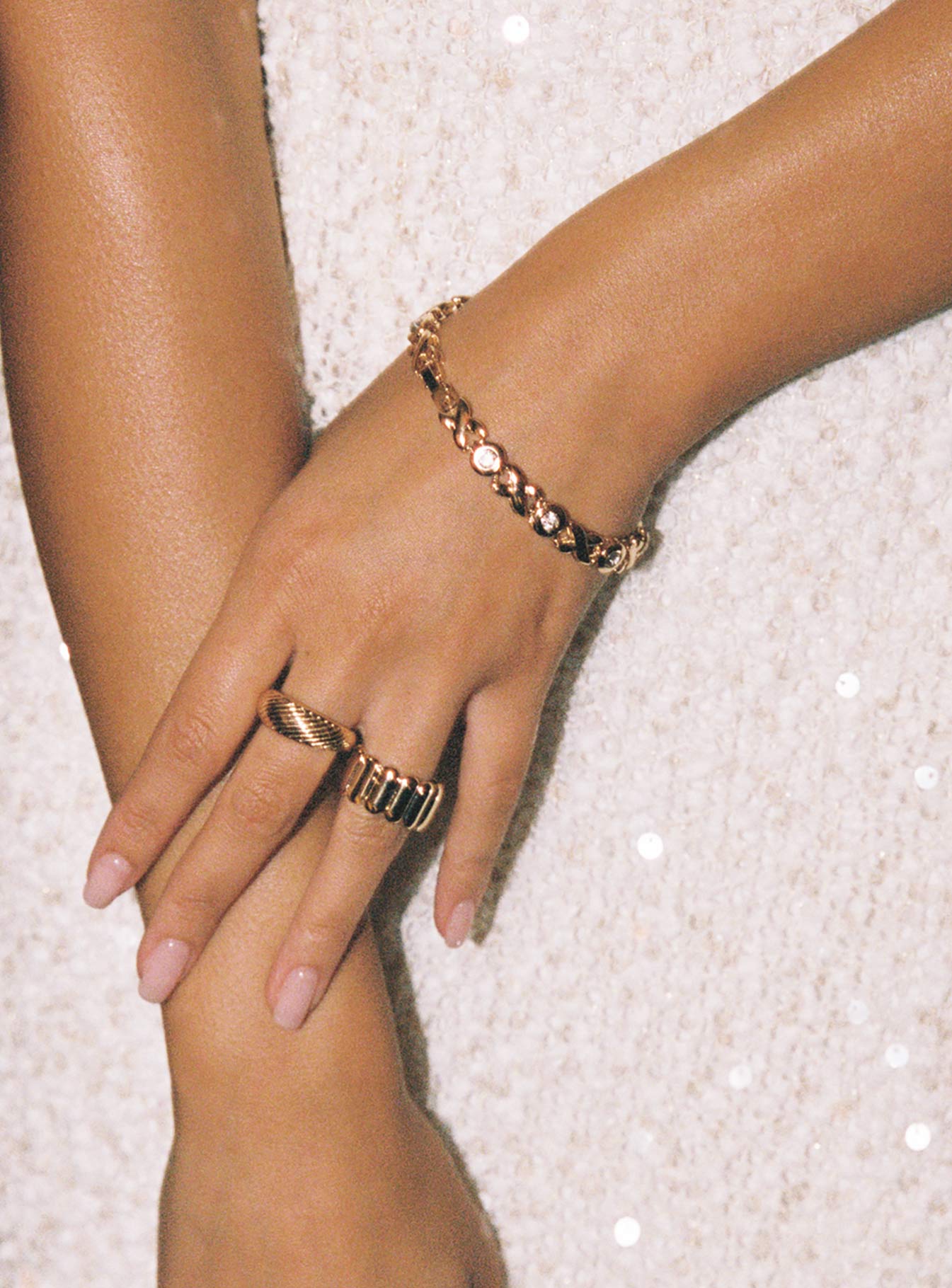 With A Kiss Bracelet Gold、mySite、solidvoid