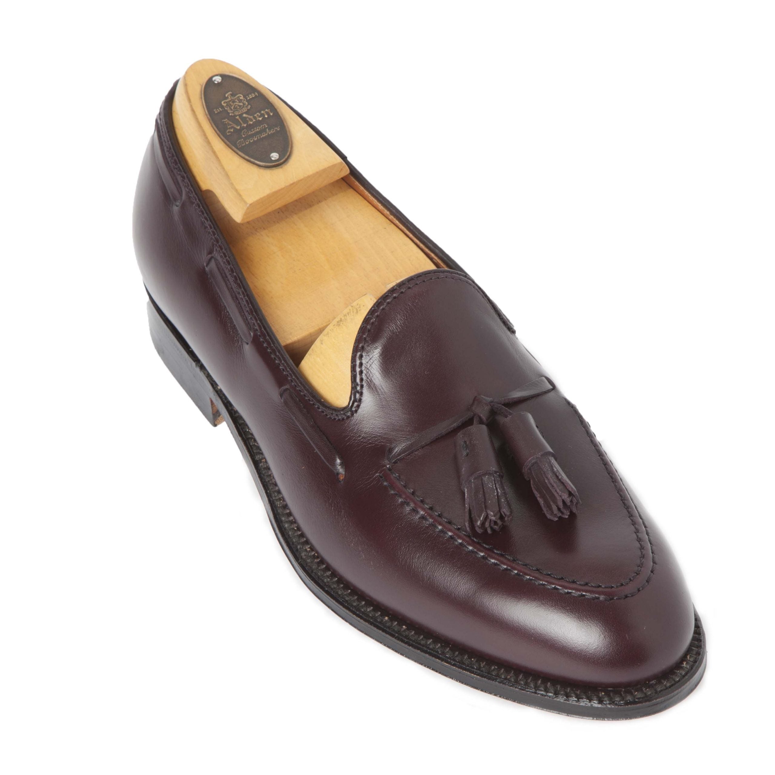  663 - Tassel Loafer in Burgundy Calfskin、mySite、preschool7hills