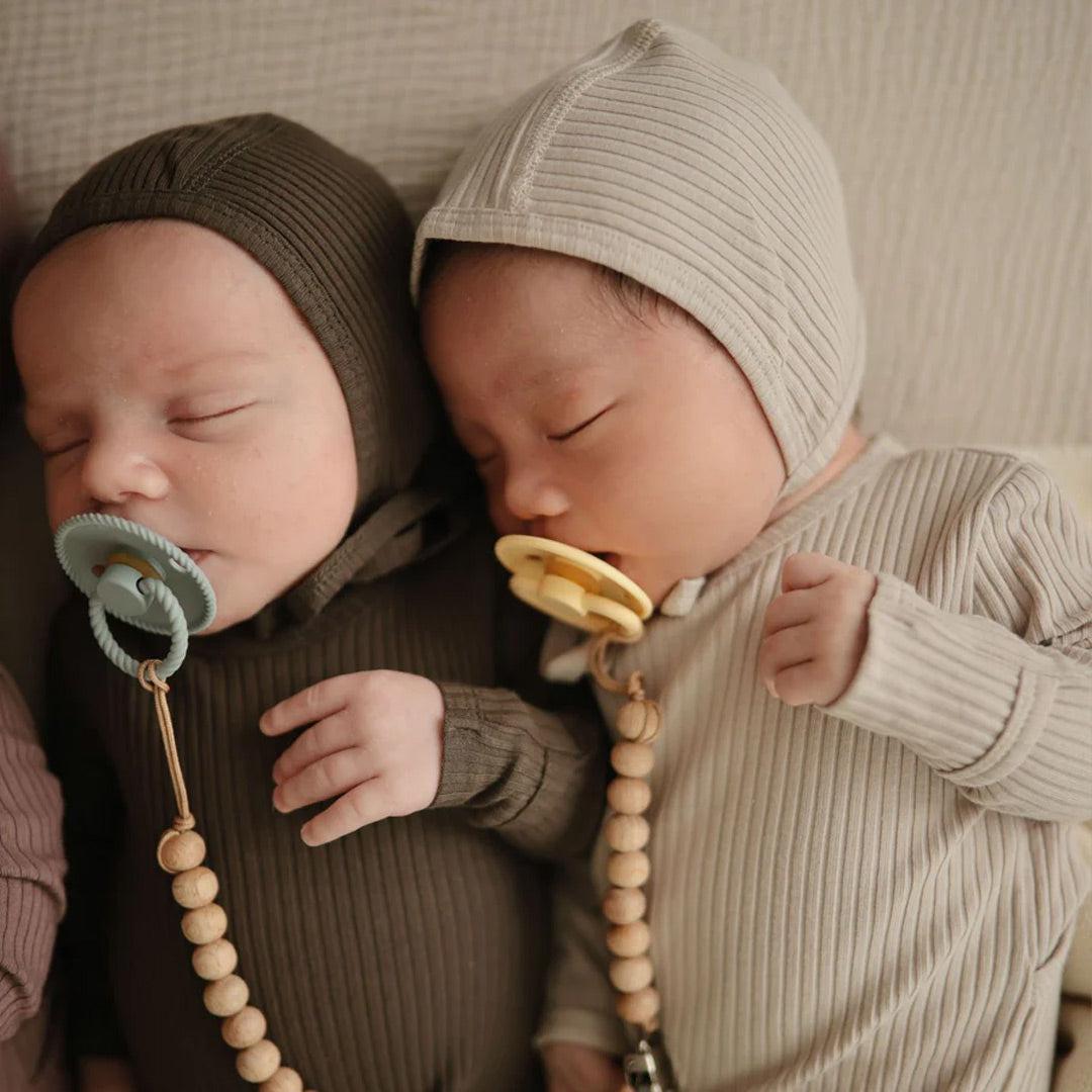  FRIGG Daisy Latex Pacifier - 4 Pack - Skyline Serenit、mySite、merchandisen