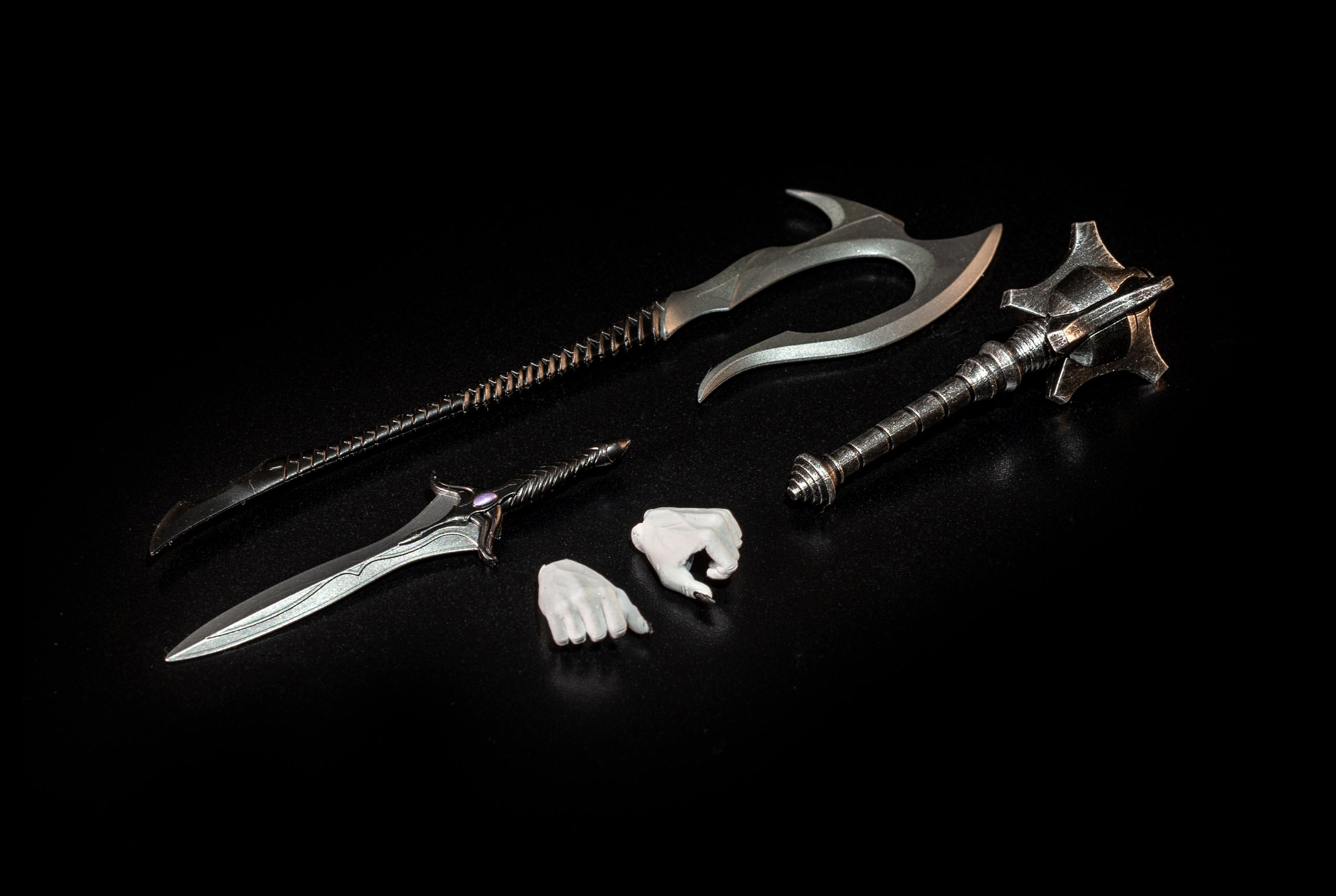 Mythic Legions: Illythia Vargg Deluxe Figure (Illythia's Brood)、mySite、hgirdovlk