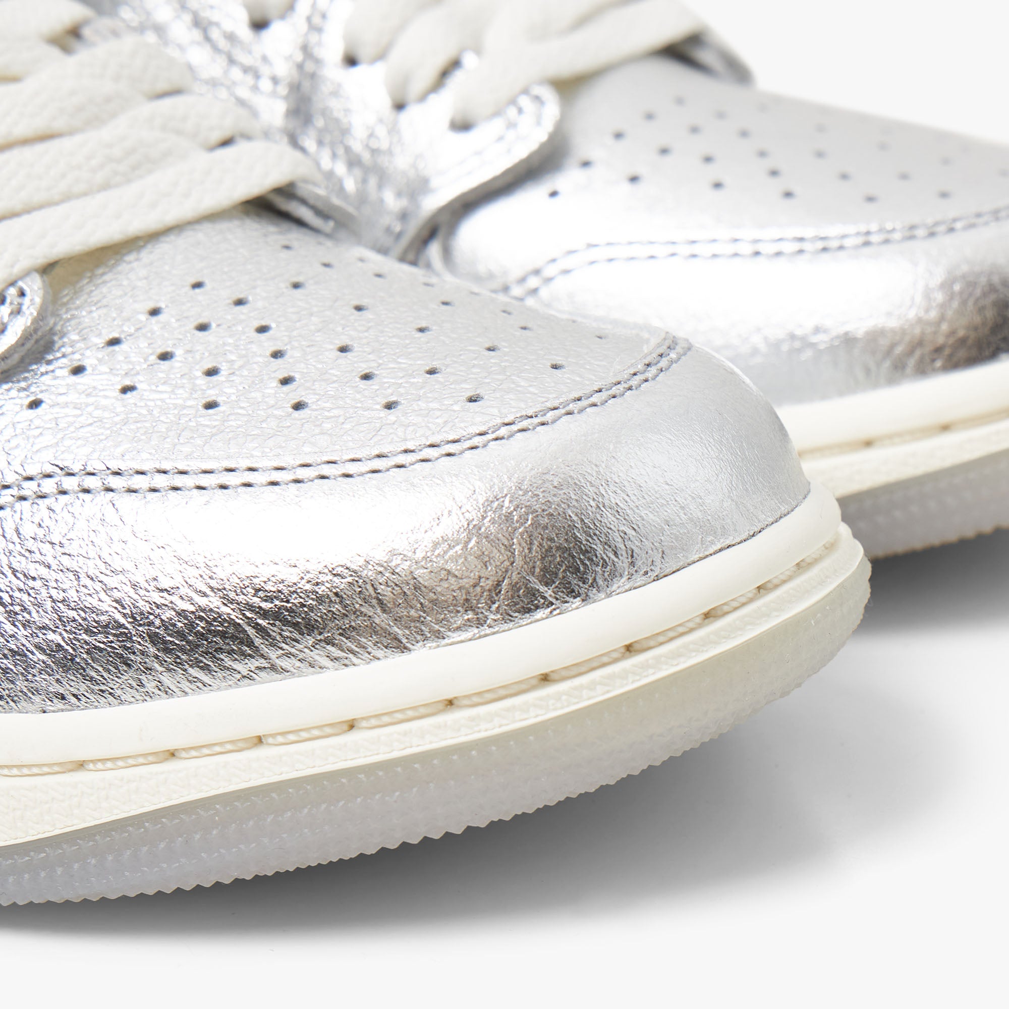  Jordan Women's 1 Retro High OG Metallic Silver / Photon Dust - Sail、mySite、merchandisen