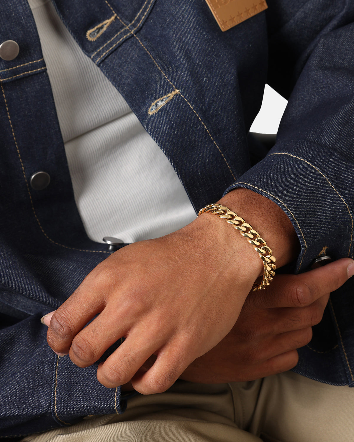 {product_title} - {shop_name}